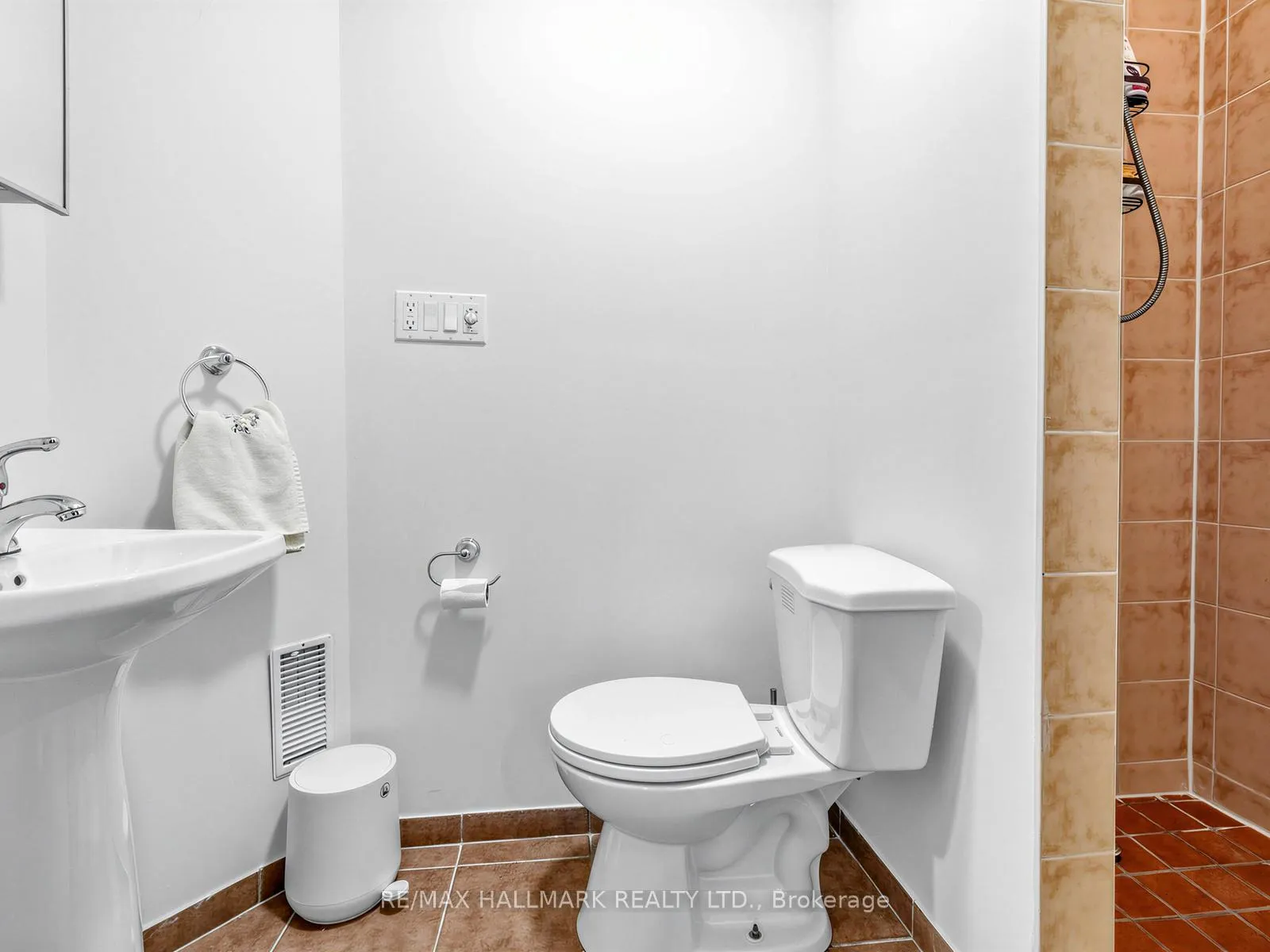 Photo 22 of 92 Maple Sugar Lane, Vaughan, Patterson — HOMEH