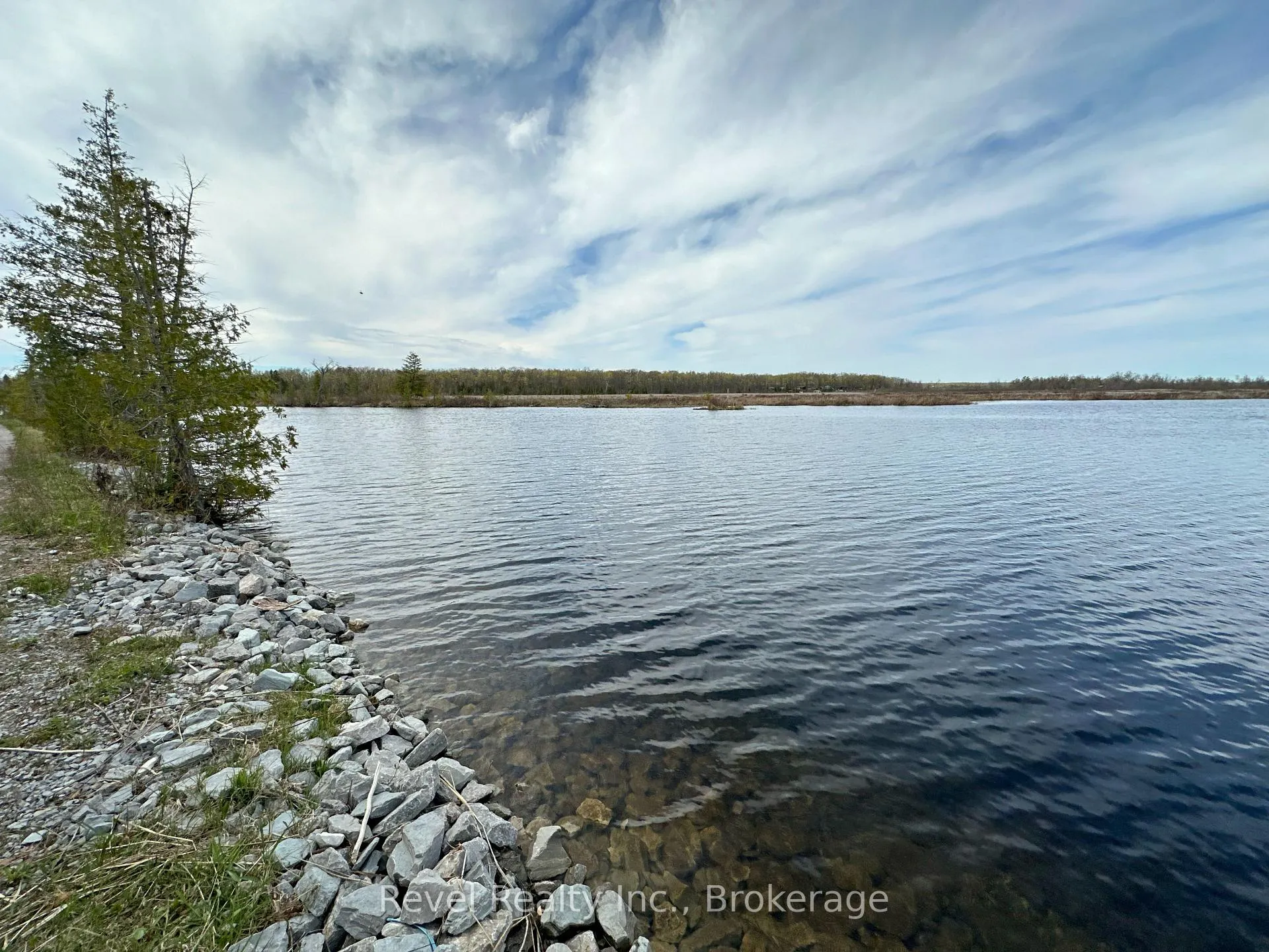 Photo 7 of 77 McNevan Drive, Kawartha Lakes, Fenelon — HOMEH