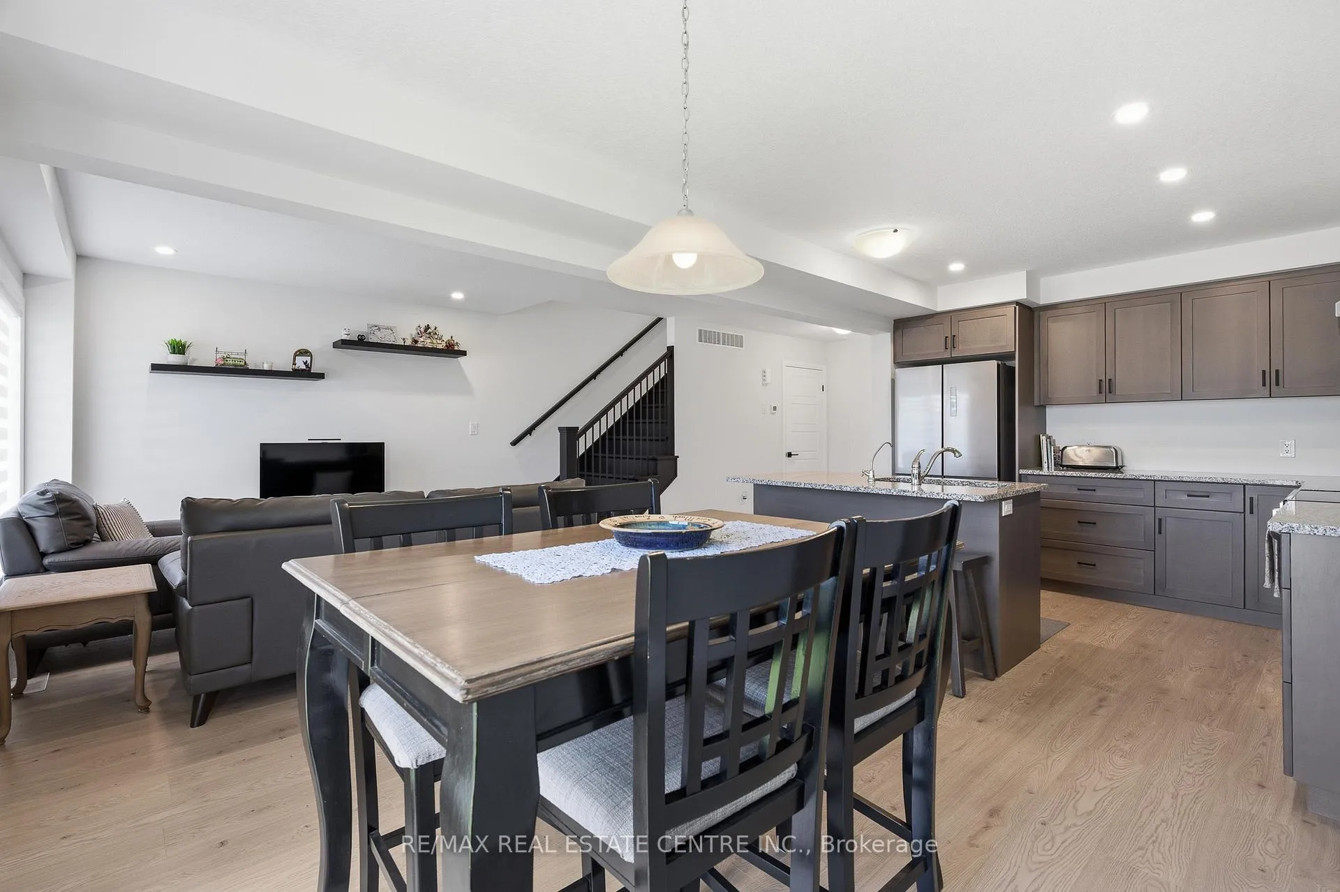 Photo 13 of 45 Bastien Street, Cambridge — HOMEH