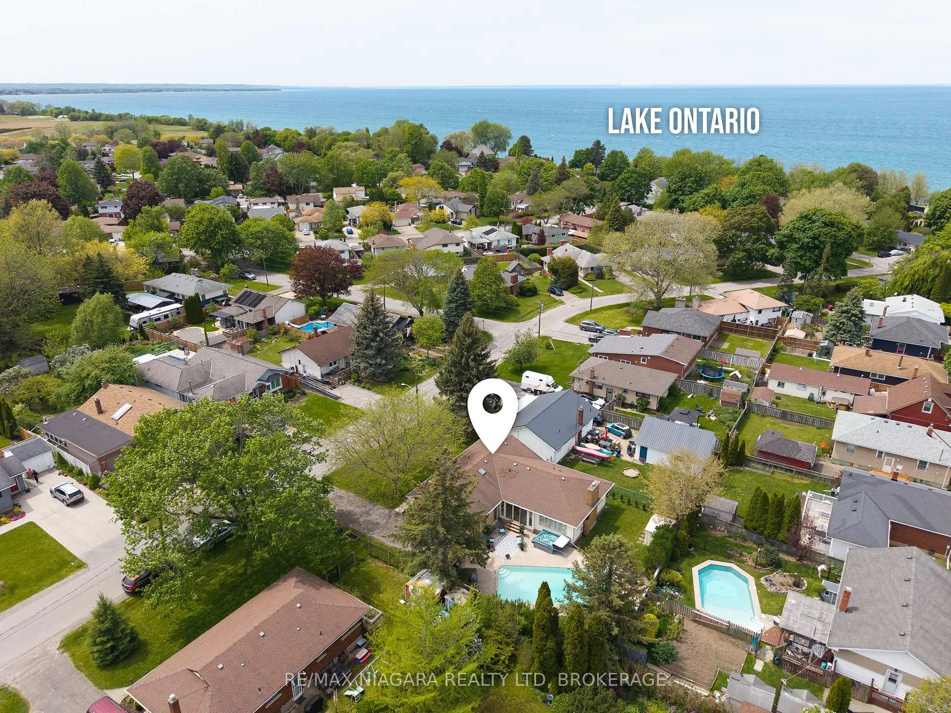 Photo 42 of 4 Mackie Street, St. Catharines, Port Dalhousie — HOMEH