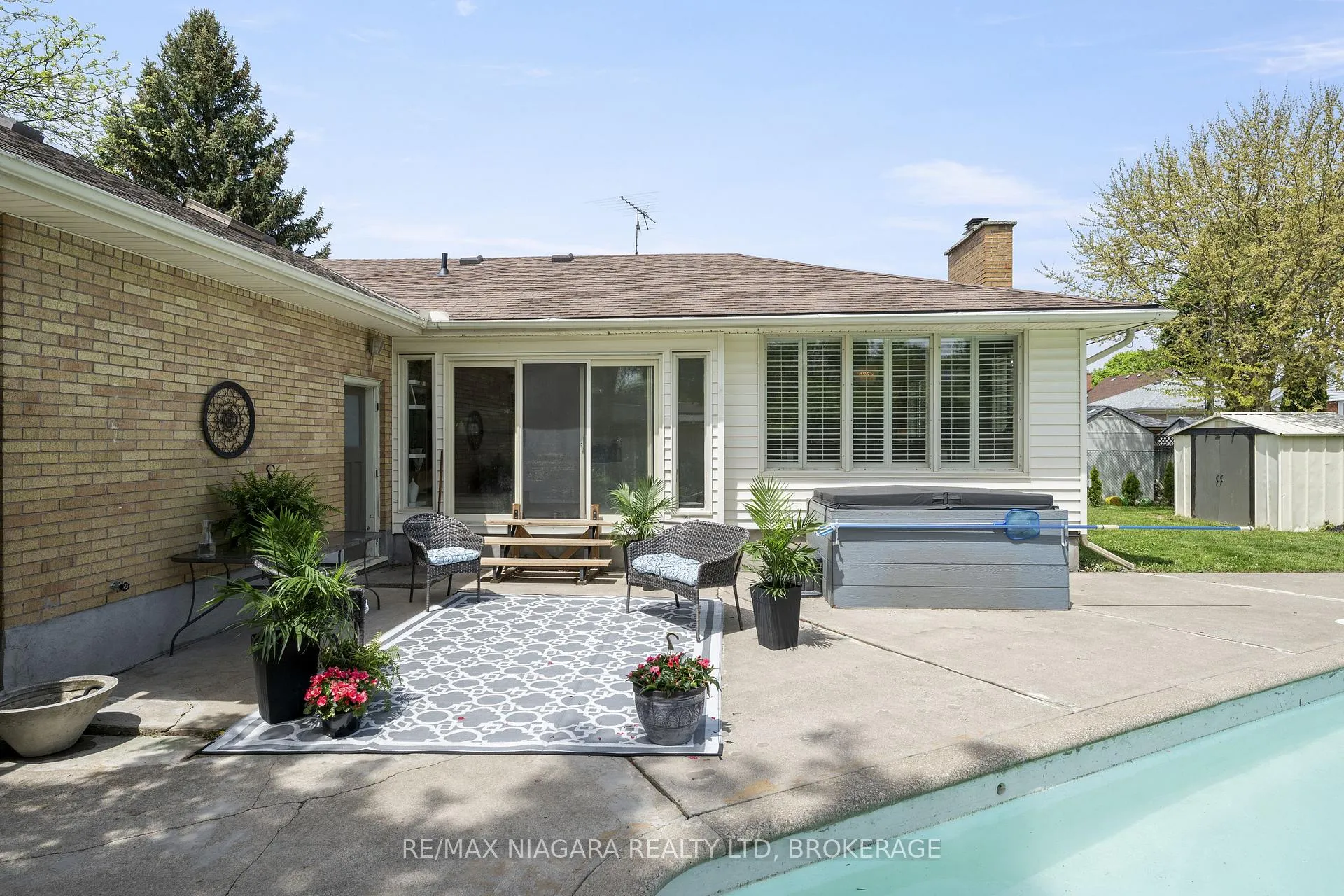 Photo 5 of 4 Mackie Street, St. Catharines, Port Dalhousie — HOMEH
