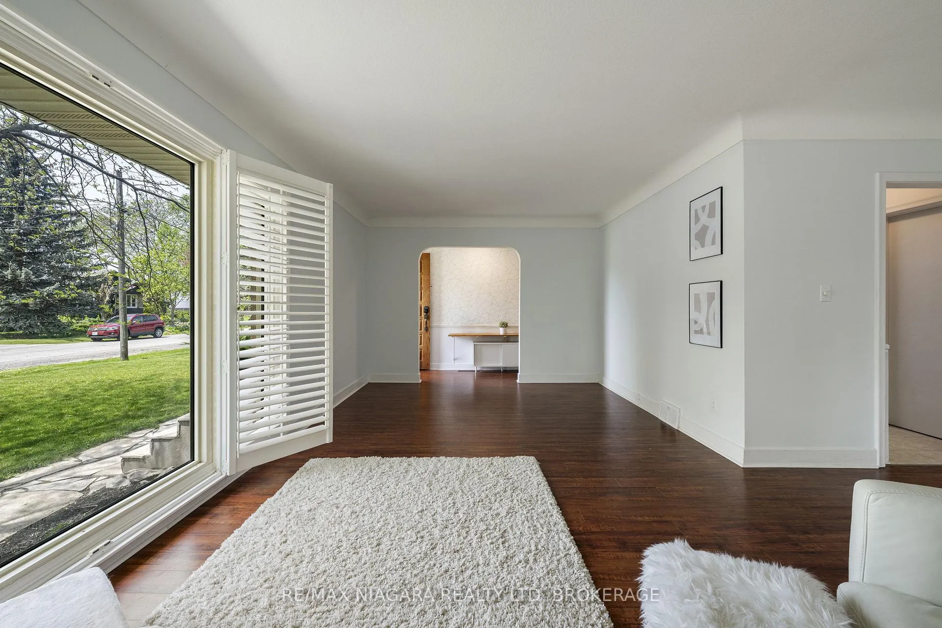 Photo 10 of 4 Mackie Street, St. Catharines, Port Dalhousie — HOMEH