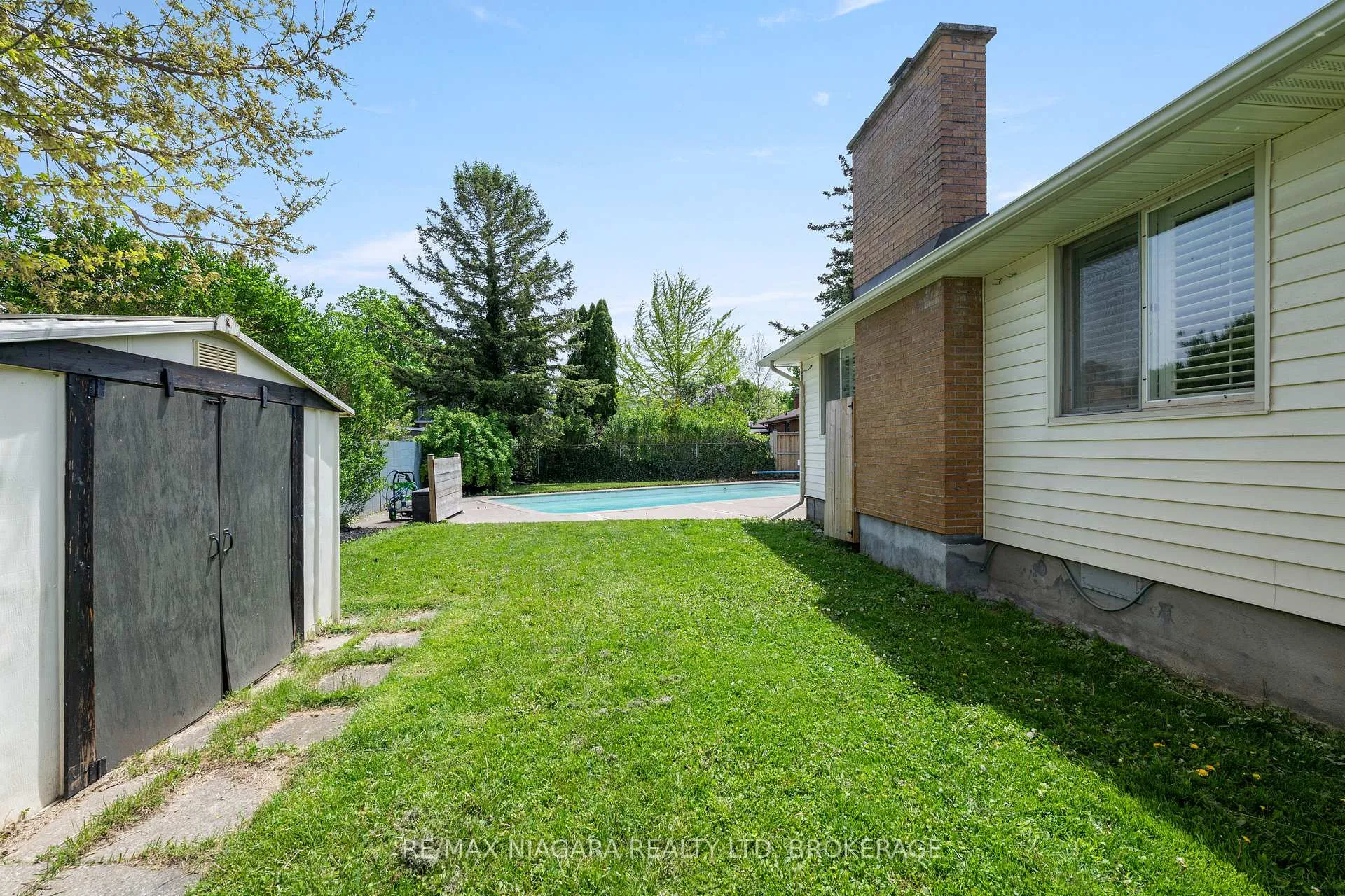 Photo 36 of 4 Mackie Street, St. Catharines, Port Dalhousie — HOMEH