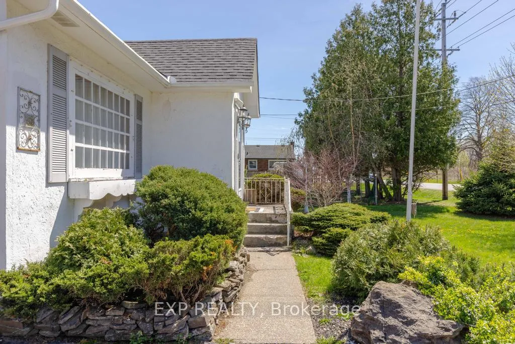 Photo 3 of 412 South Pelham Road, Welland, Prince Charles — HOMEH