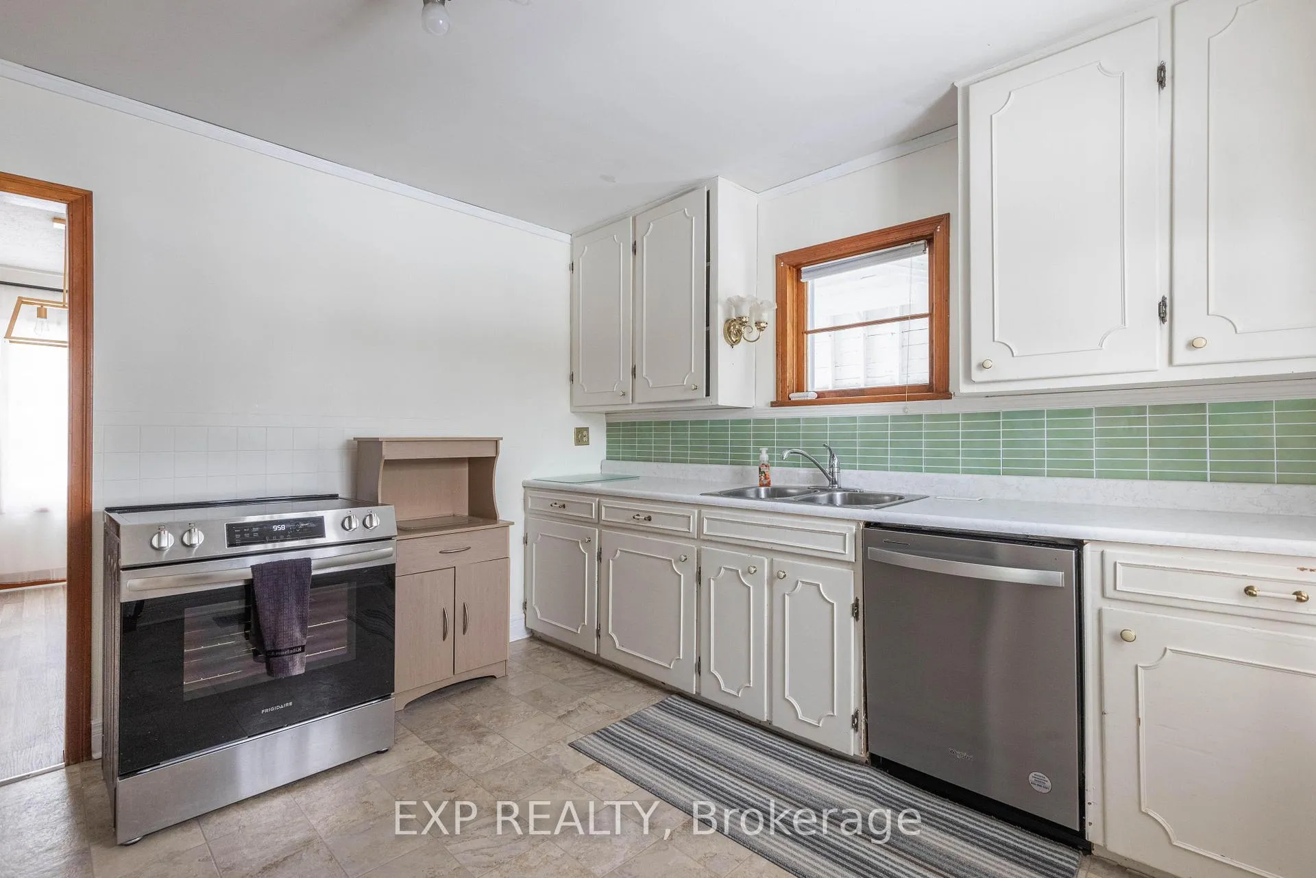 Photo 13 of 412 South Pelham Road, Welland, Prince Charles — HOMEH