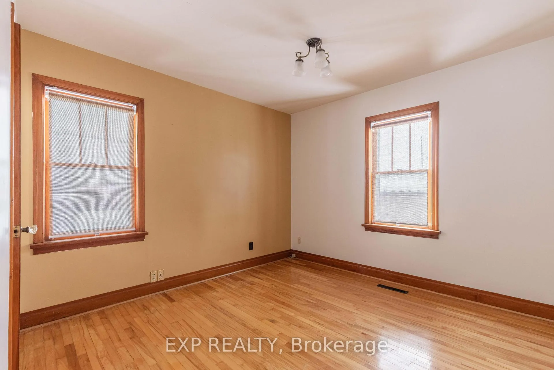 Photo 16 of 412 South Pelham Road, Welland, Prince Charles — HOMEH