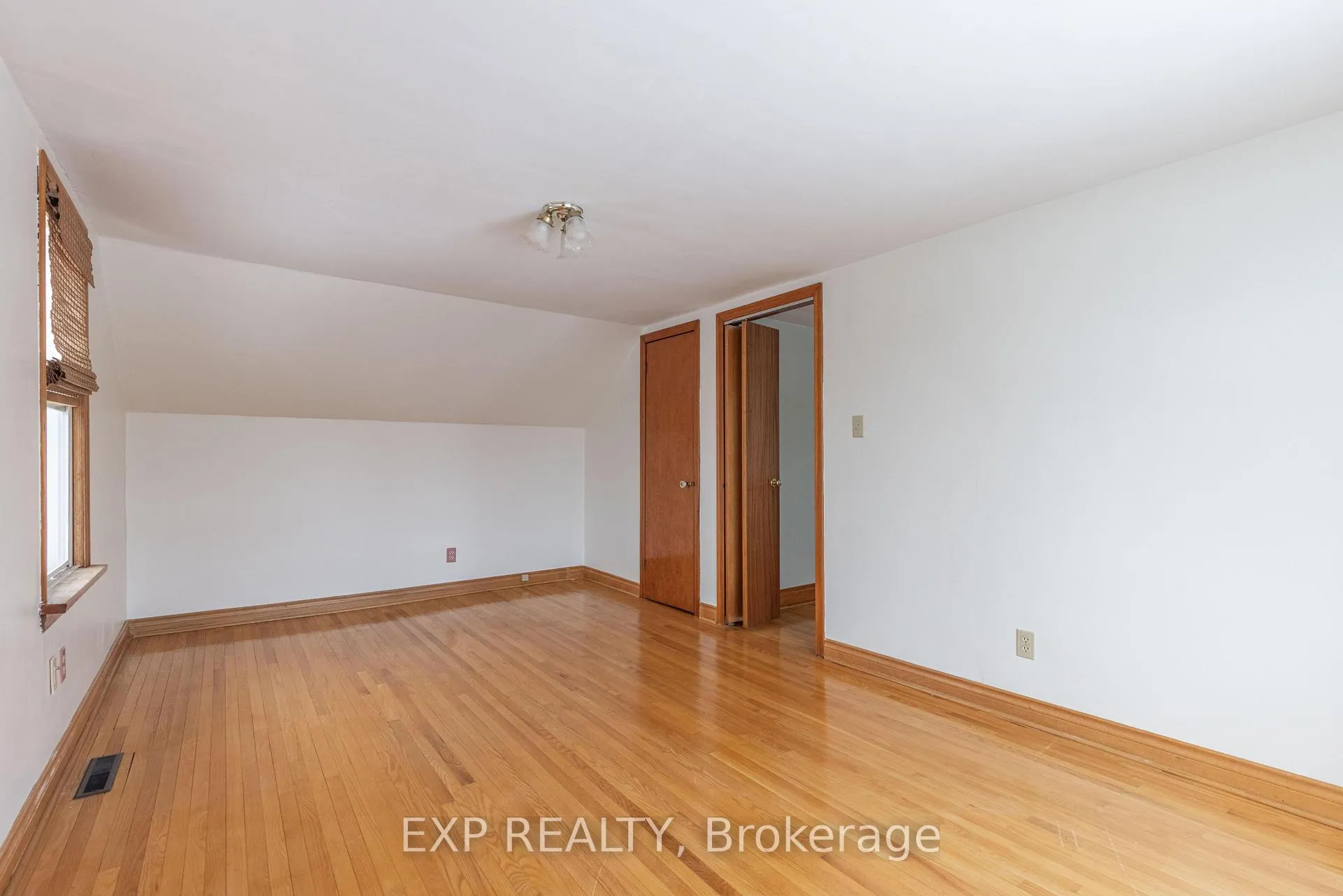 Photo 21 of 412 South Pelham Road, Welland, Prince Charles — HOMEH