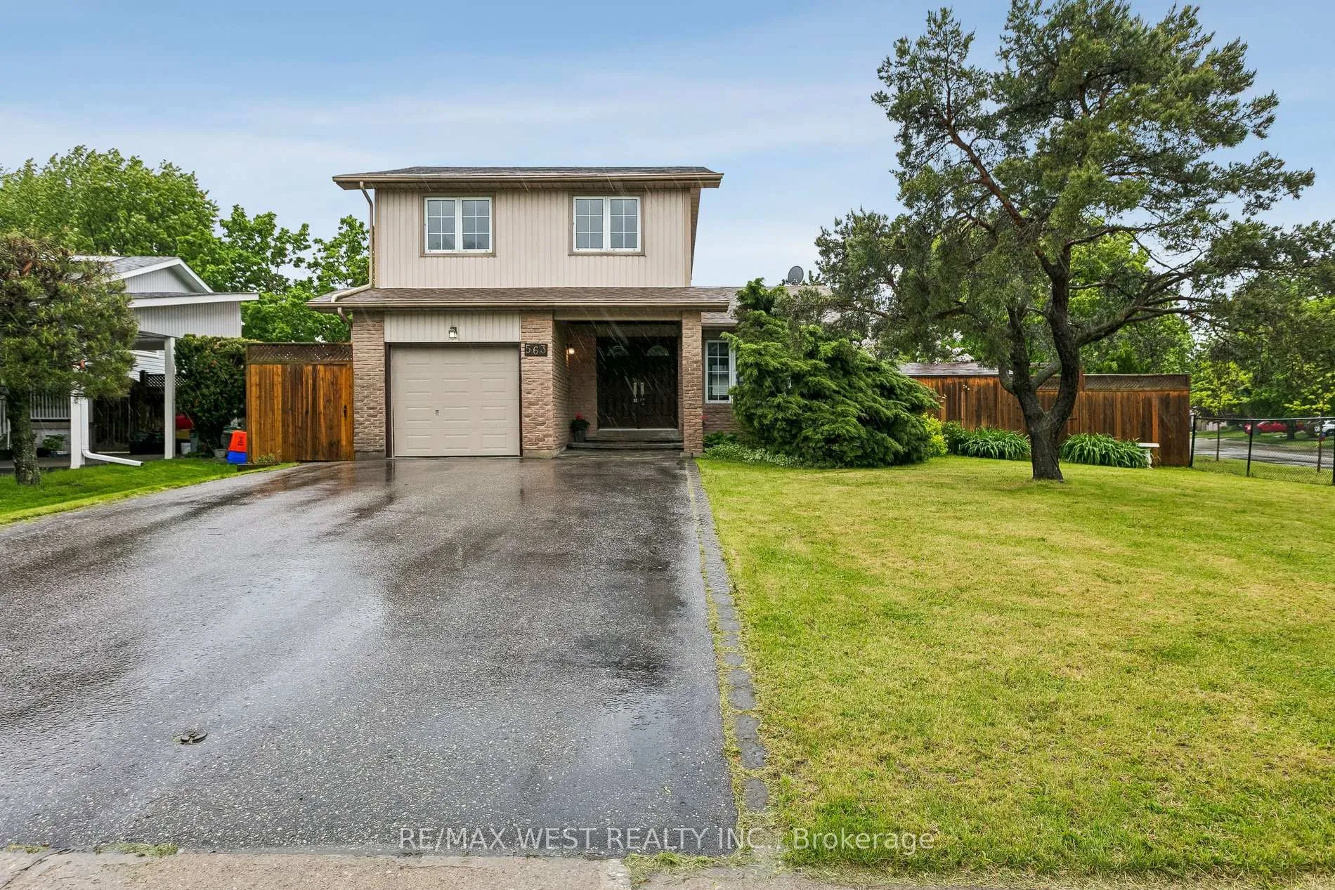 Photo 1 of 563 Joyce Boulevard, Milton, Dorset Park — HOMEH
