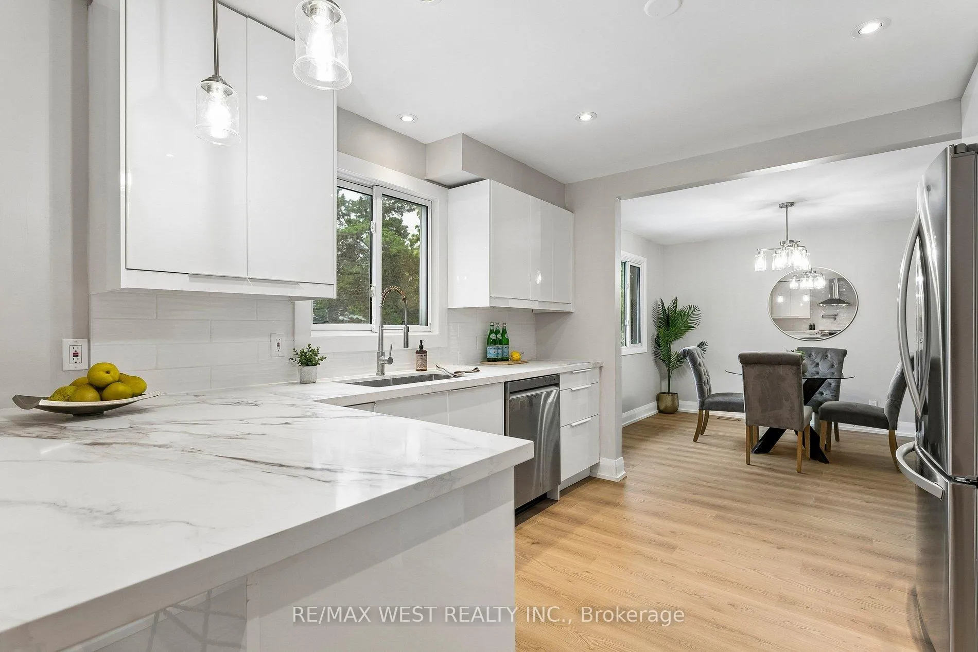 Photo 13 of 563 Joyce Boulevard, Milton, Dorset Park — HOMEH