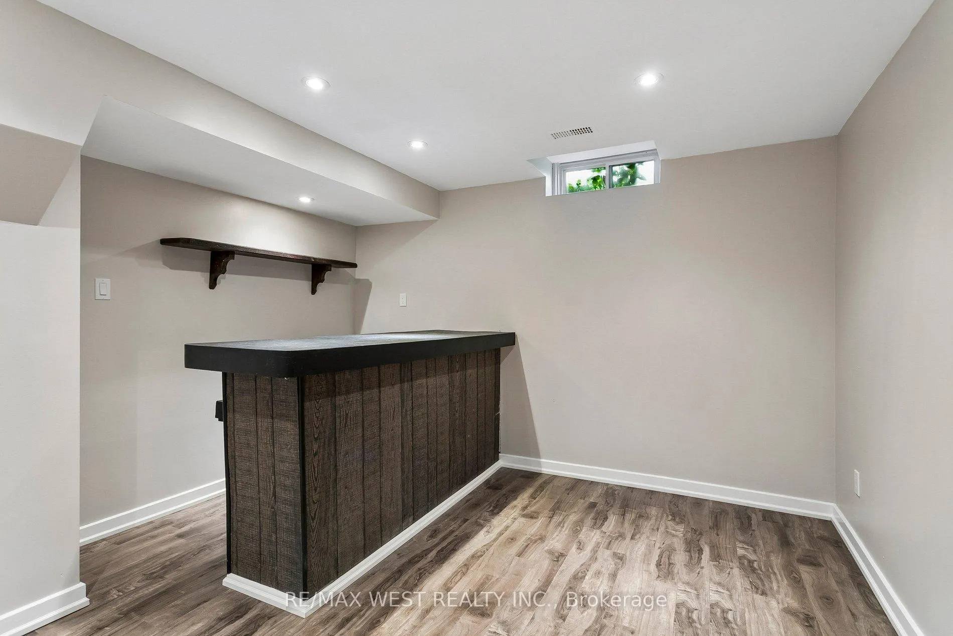 Photo 42 of 563 Joyce Boulevard, Milton, Dorset Park — HOMEH