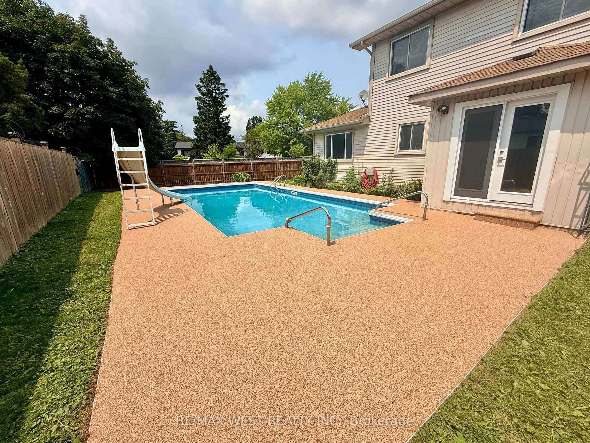 Photo 48 of 563 Joyce Boulevard, Milton, Dorset Park — HOMEH