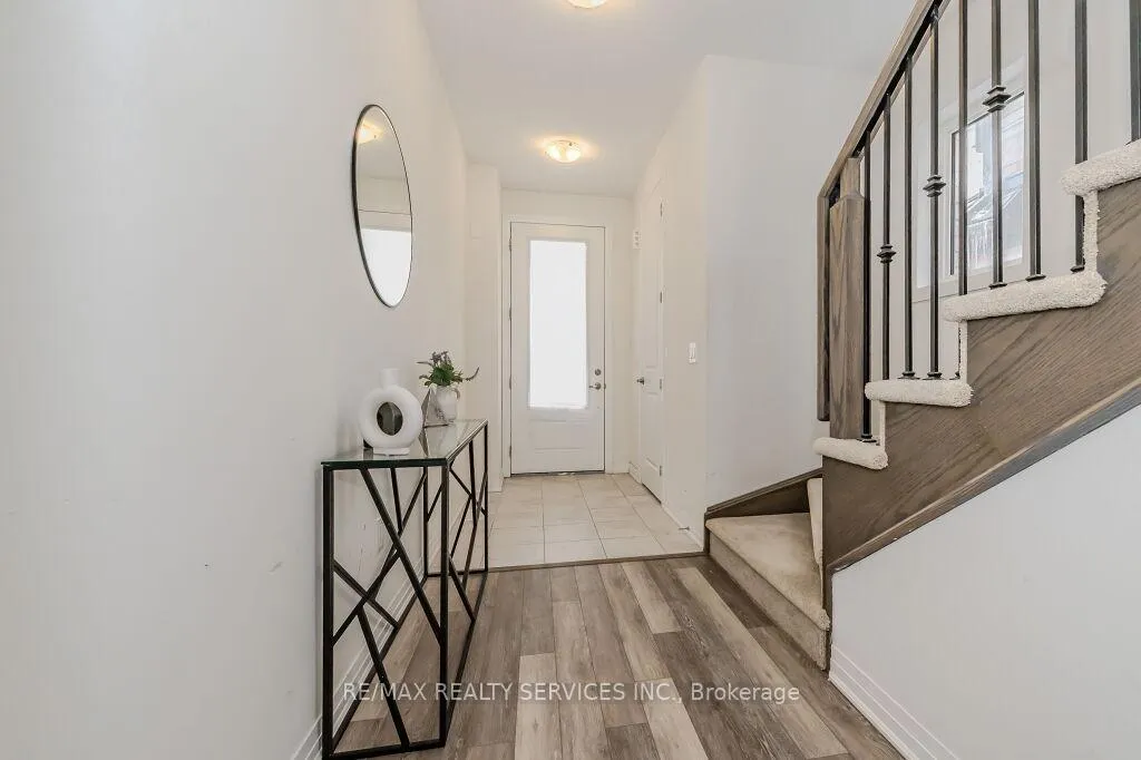 Photo 6 of 141 Leslie Davis Street, North Dumfries, Ayr — HOMEH