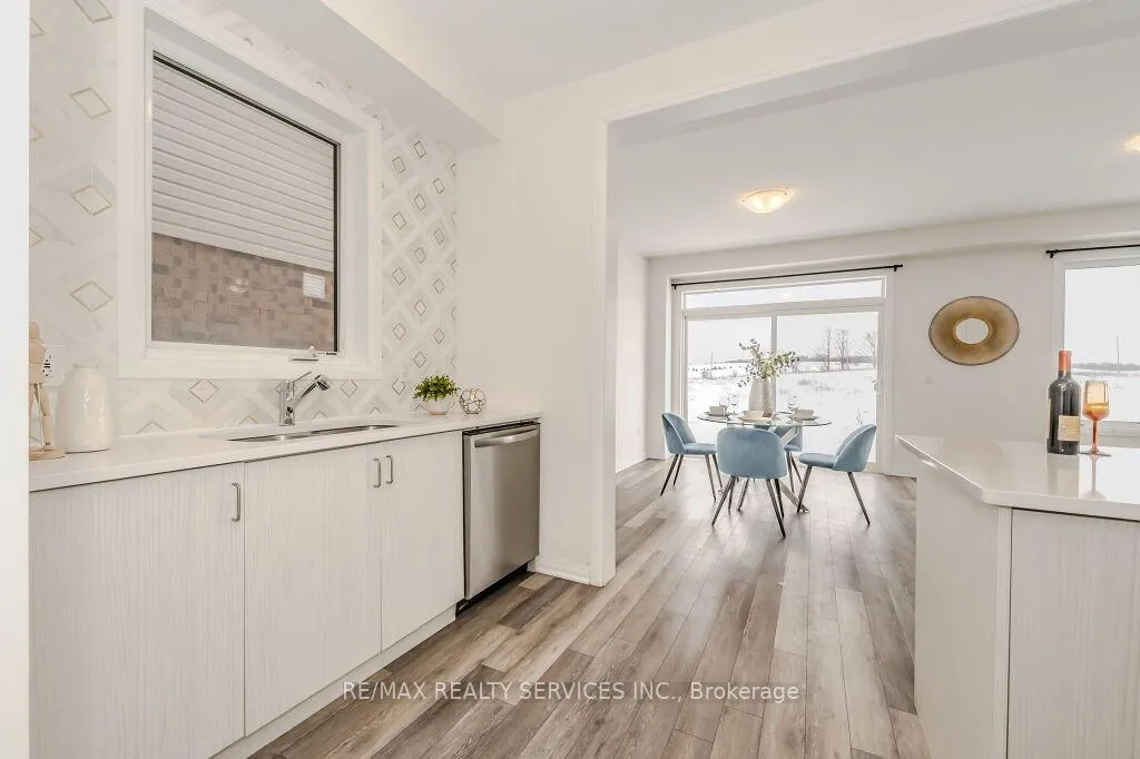 Photo 10 of 141 Leslie Davis Street, North Dumfries, Ayr — HOMEH