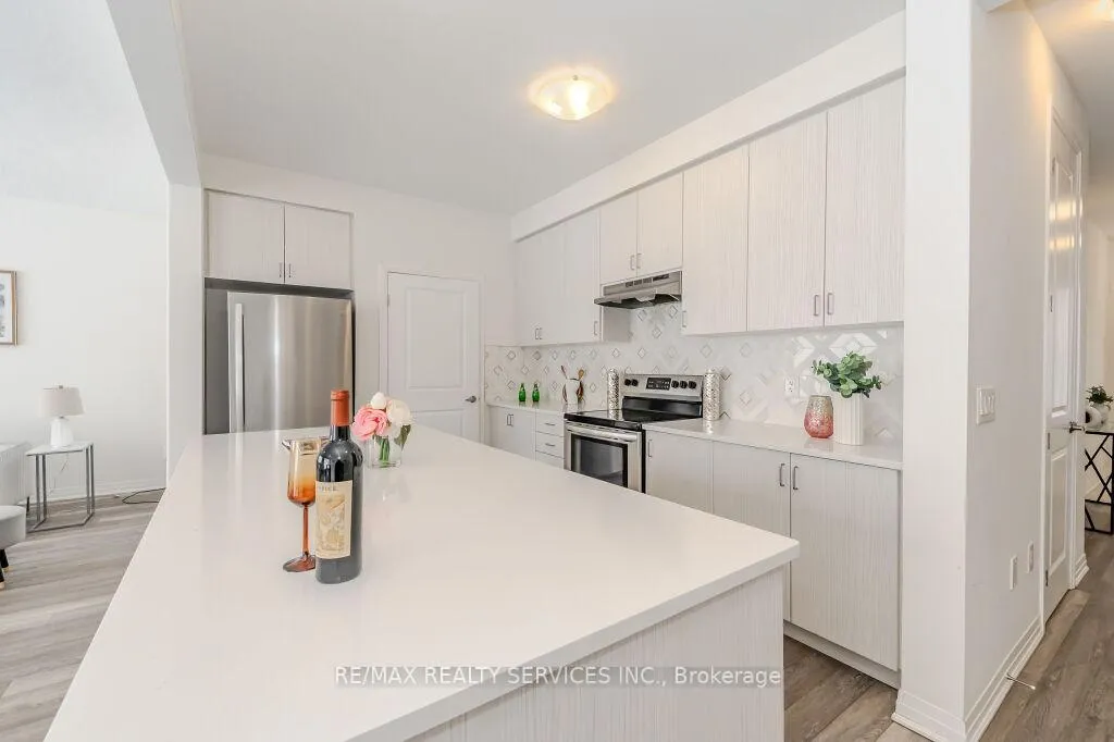 Photo 13 of 141 Leslie Davis Street, North Dumfries, Ayr — HOMEH
