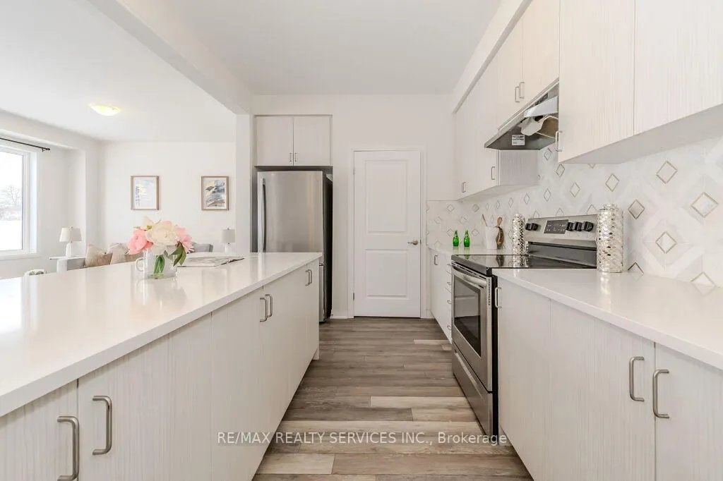 Photo 14 of 141 Leslie Davis Street, North Dumfries, Ayr — HOMEH