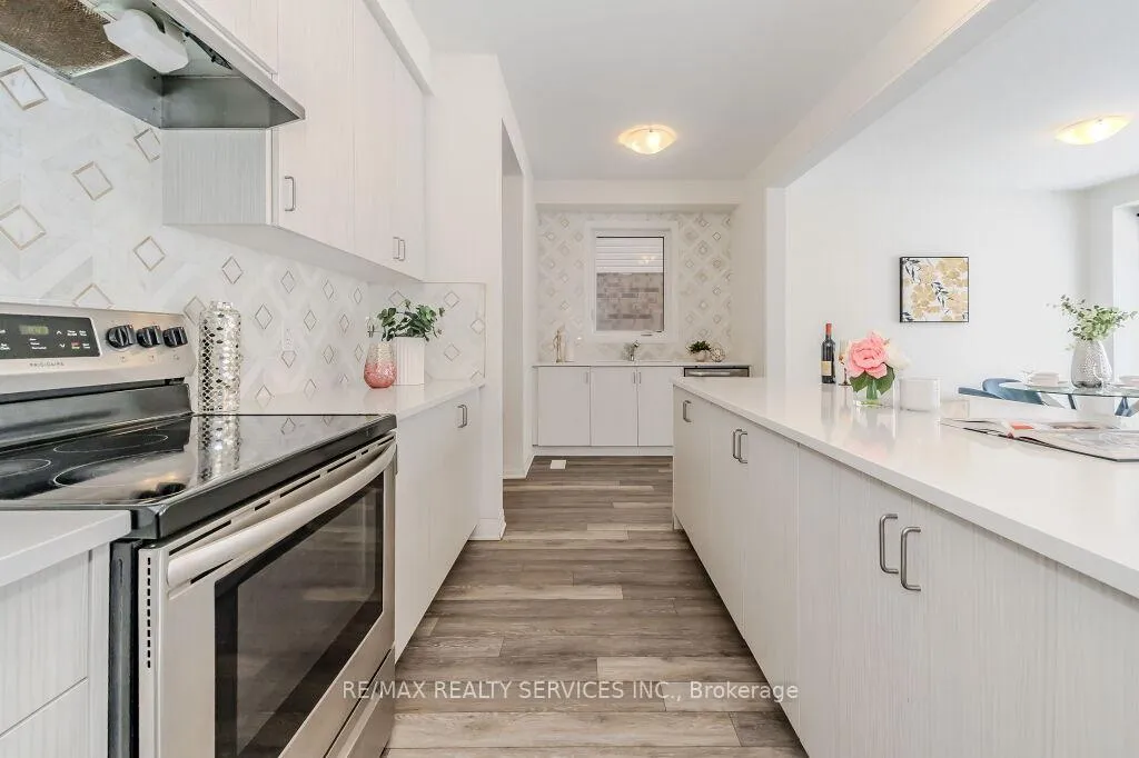 Photo 15 of 141 Leslie Davis Street, North Dumfries, Ayr — HOMEH