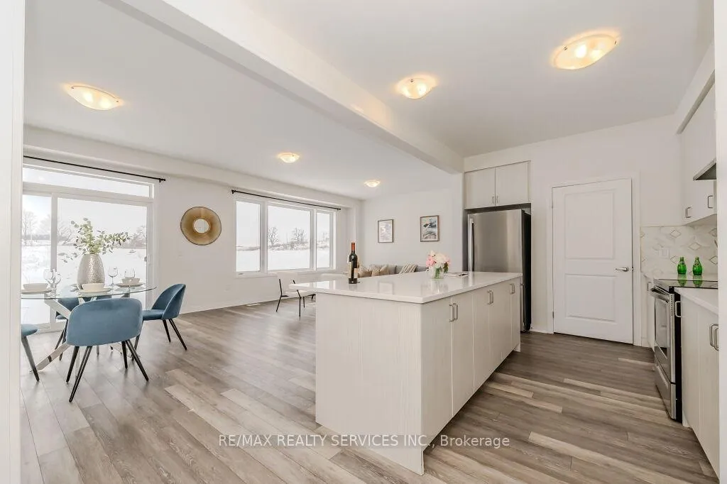 Photo 16 of 141 Leslie Davis Street, North Dumfries, Ayr — HOMEH