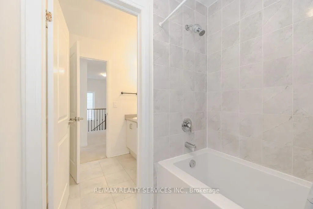 Photo 34 of 141 Leslie Davis Street, North Dumfries, Ayr — HOMEH