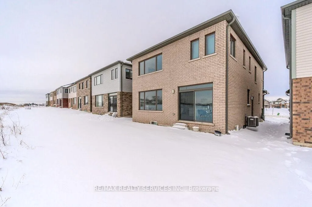 Photo 46 of 141 Leslie Davis Street, North Dumfries, Ayr — HOMEH