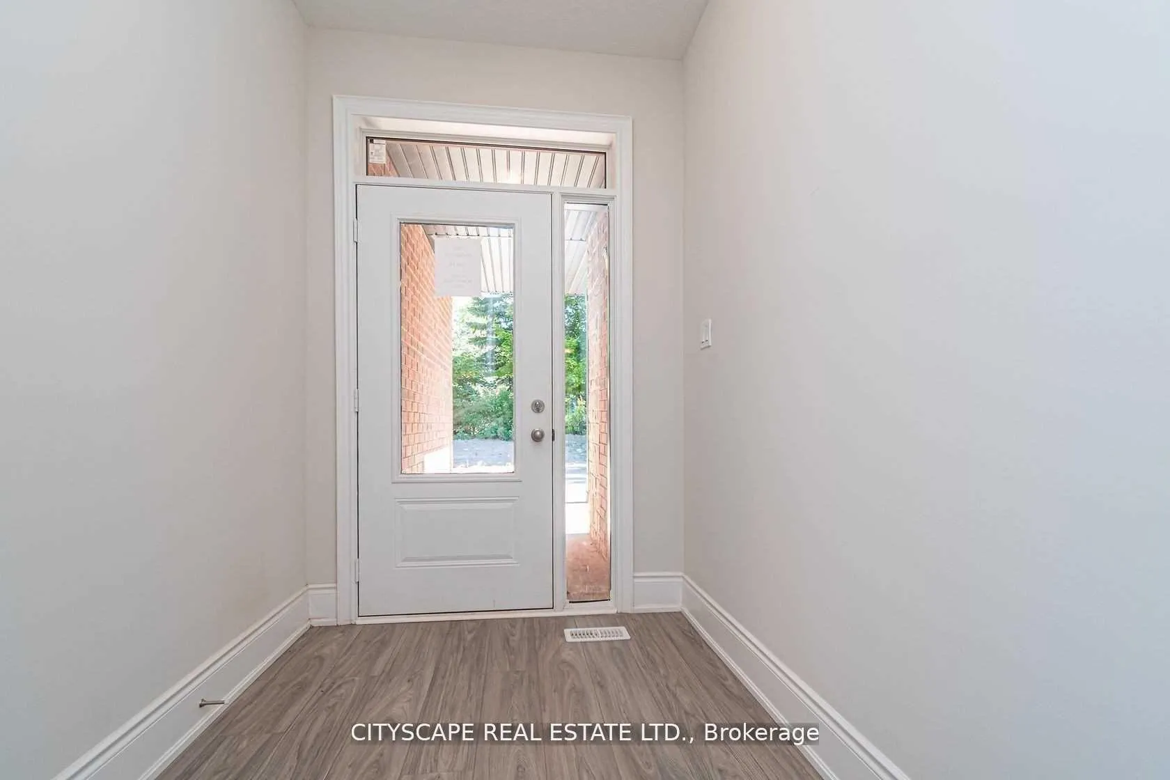 Photo 2 of 563 Wedgewood Drive, Burlington, Appleby — HOMEH