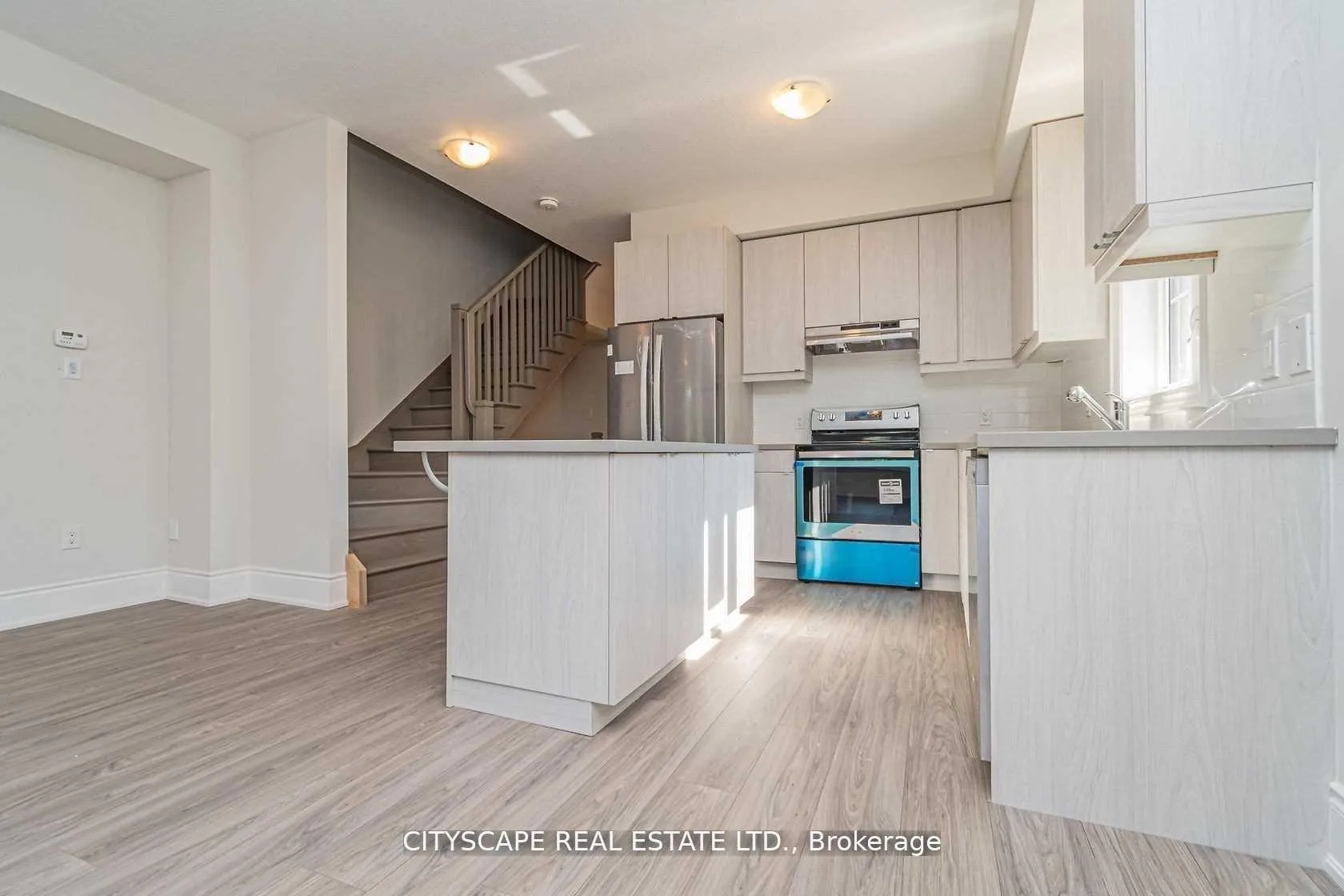 Photo 6 of 563 Wedgewood Drive, Burlington, Appleby — HOMEH