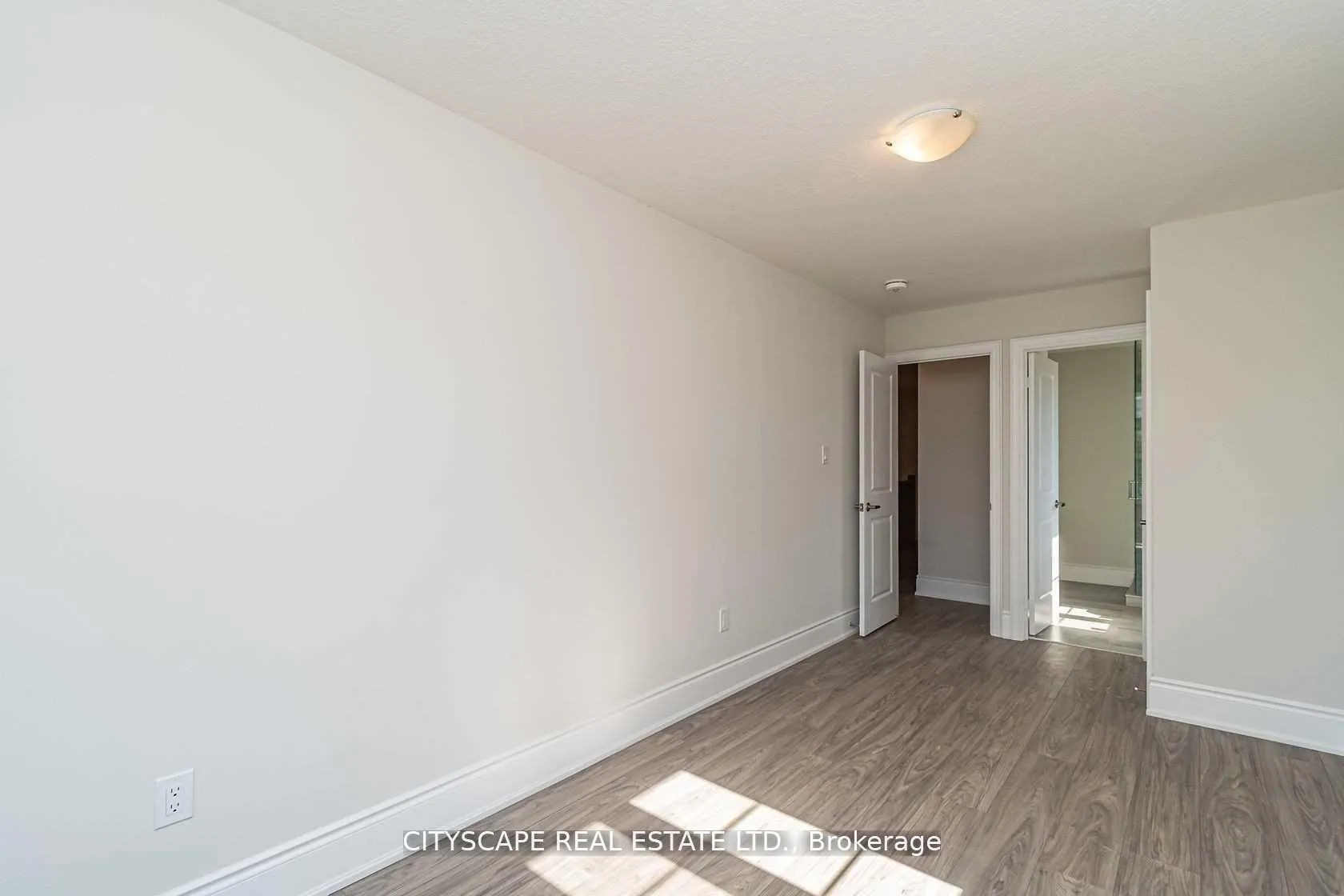 Photo 12 of 563 Wedgewood Drive, Burlington, Appleby — HOMEH