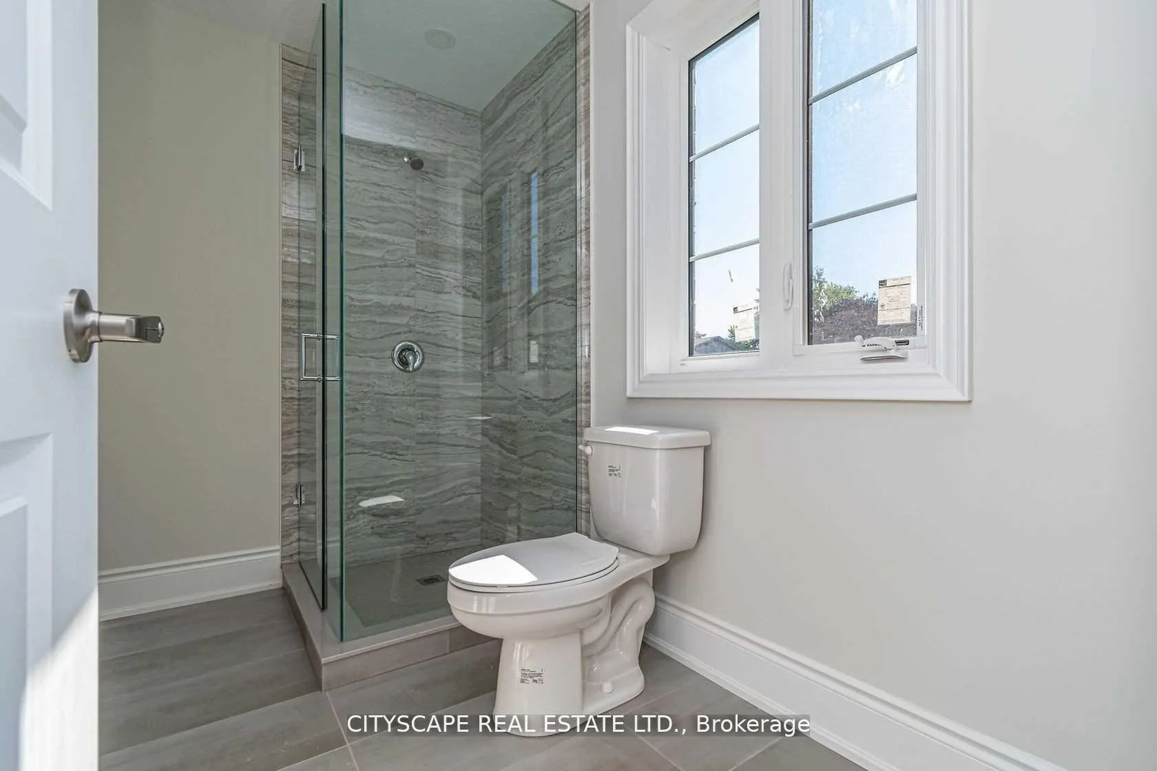 Photo 13 of 563 Wedgewood Drive, Burlington, Appleby — HOMEH