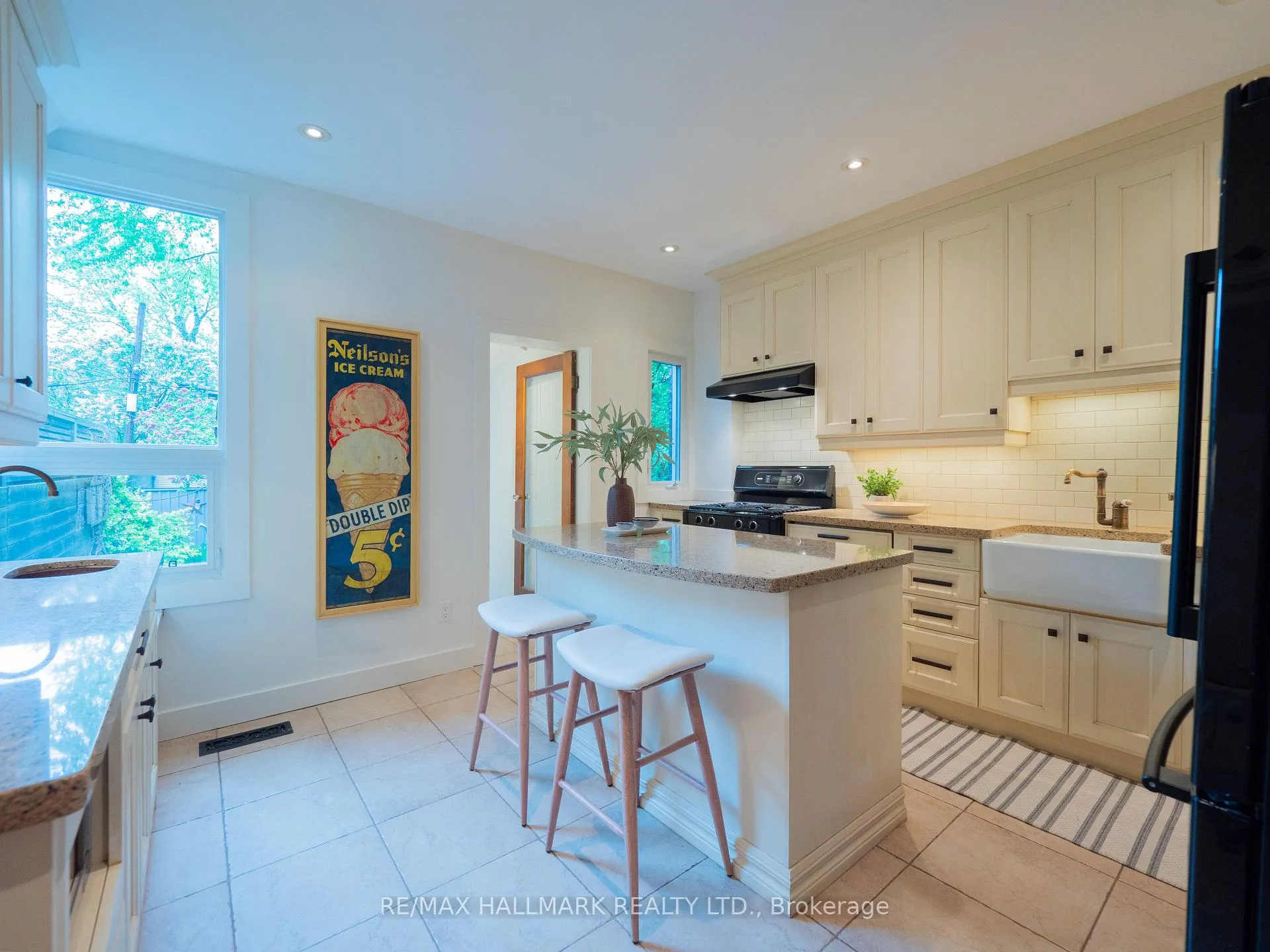 Photo 15 of 77 McGee Street, Toronto, South Riverdale — HOMEH