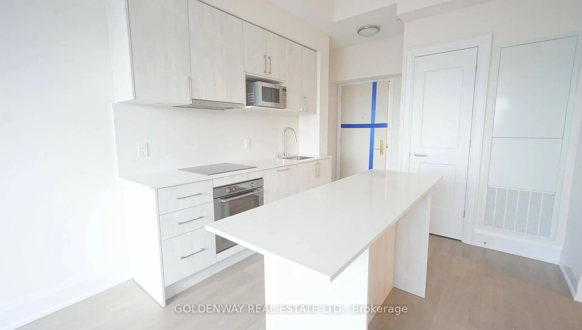 Photo 3 of Unit 2504, 88 Cumberland Street, Toronto, The Annex — HOMEH