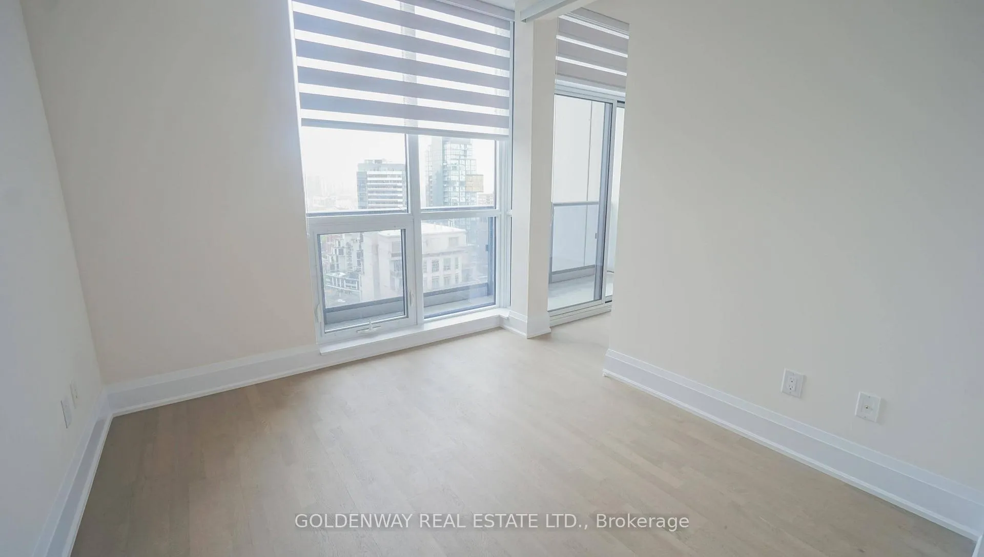 Photo 8 of Unit 2504, 88 Cumberland Street, Toronto, The Annex — HOMEH