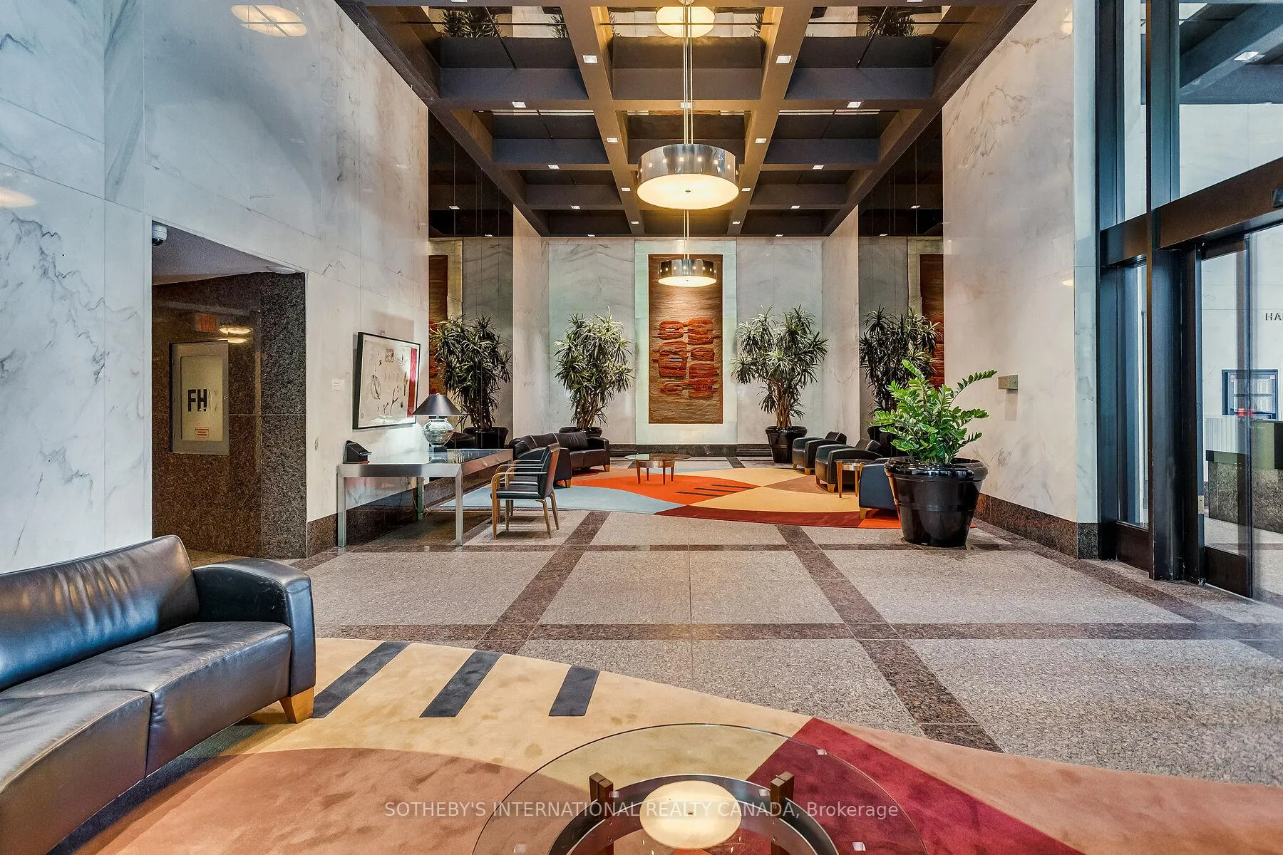 Photo 4 of Unit 838, 33 Harbour Square, Toronto, Waterfront Communities — HOMEH