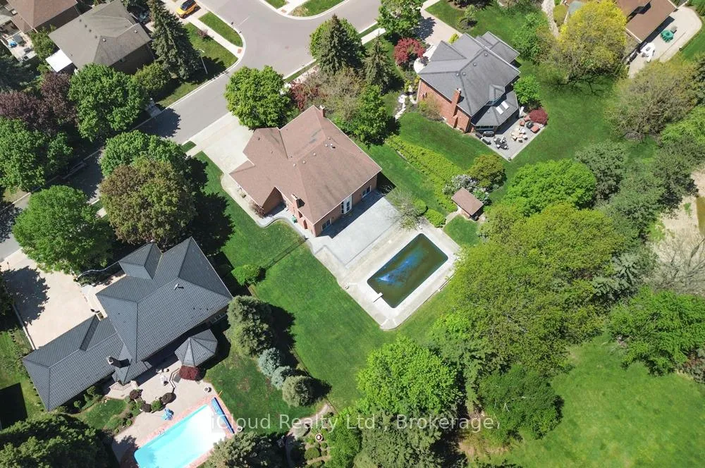 Photo 44 of 114 Kenpark Avenue, Brampton, Snelgrove — HOMEH