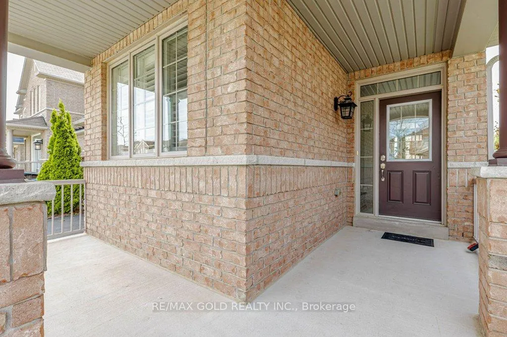 Photo 5 of 132 Mcknight Avenue, Hamilton, Waterdown — HOMEH
