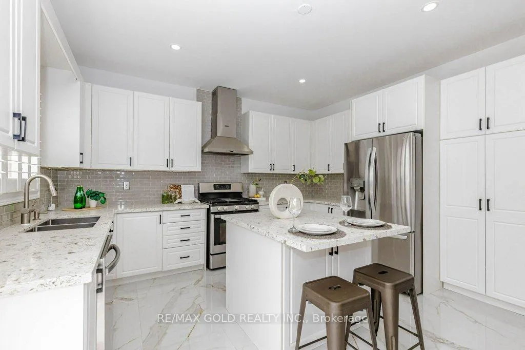 Photo 23 of 132 Mcknight Avenue, Hamilton, Waterdown — HOMEH