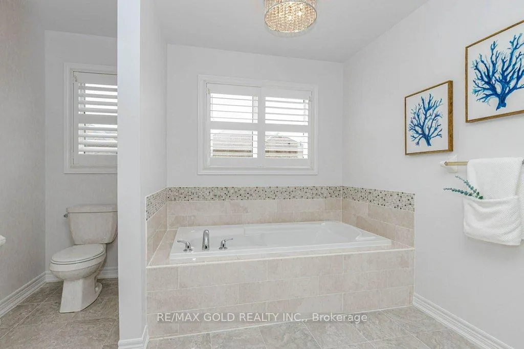 Photo 38 of 132 Mcknight Avenue, Hamilton, Waterdown — HOMEH