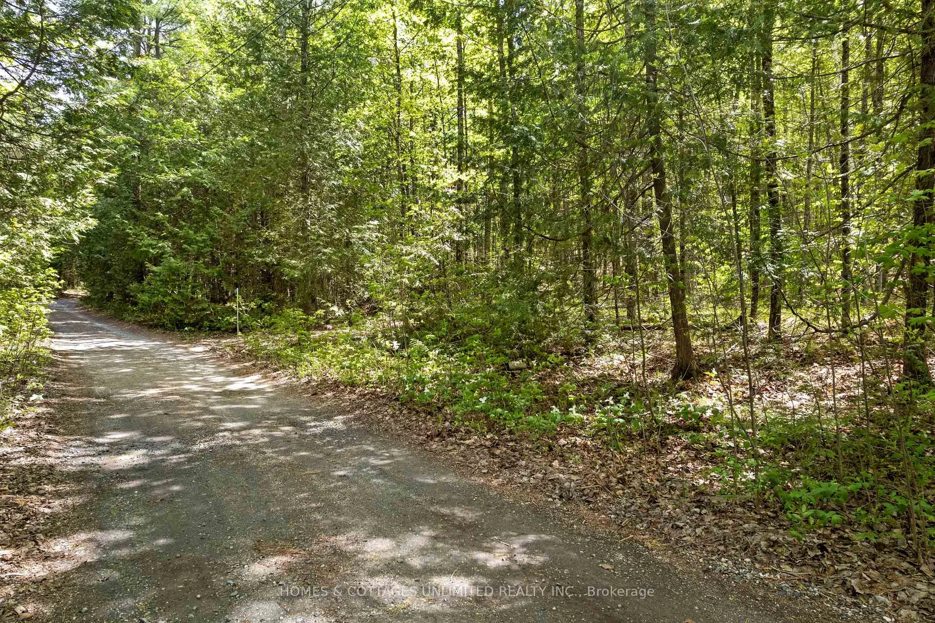 Photo 6 of 1039 Young Lane, Frontenac, Frontenac North — HOMEH