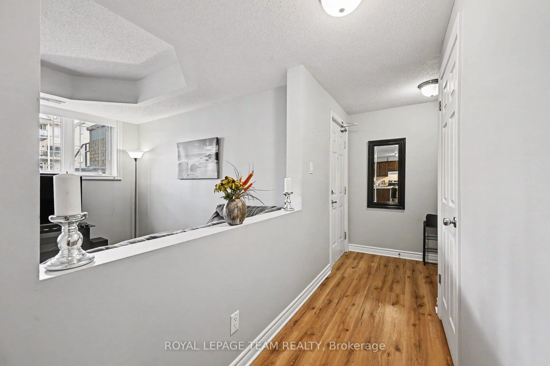 Photo 4 of Unit 1, 304 Paseo Private, Ottawa, Centrepointe — HOMEH
