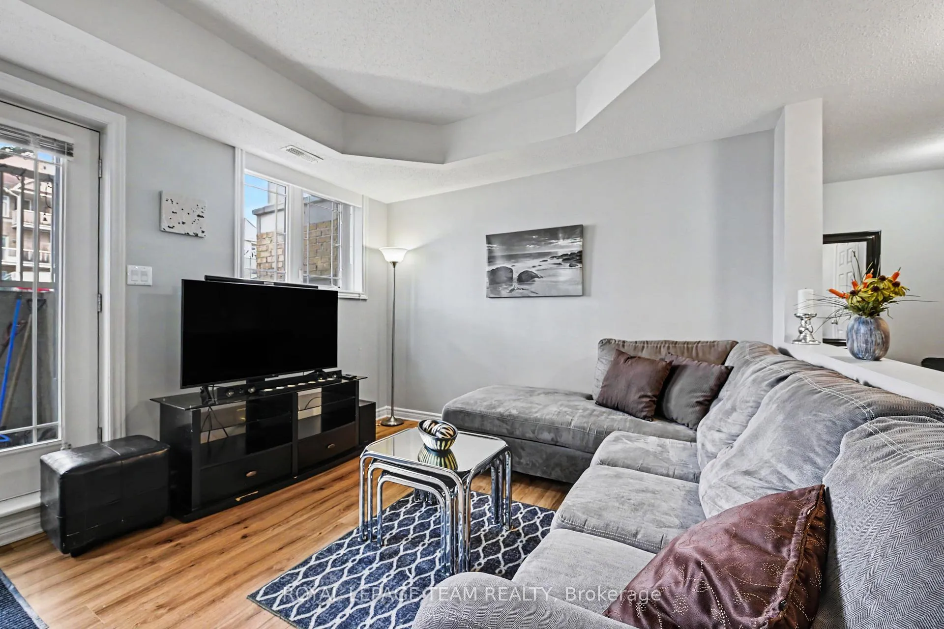 Photo 10 of Unit 1, 304 Paseo Private, Ottawa, Centrepointe — HOMEH