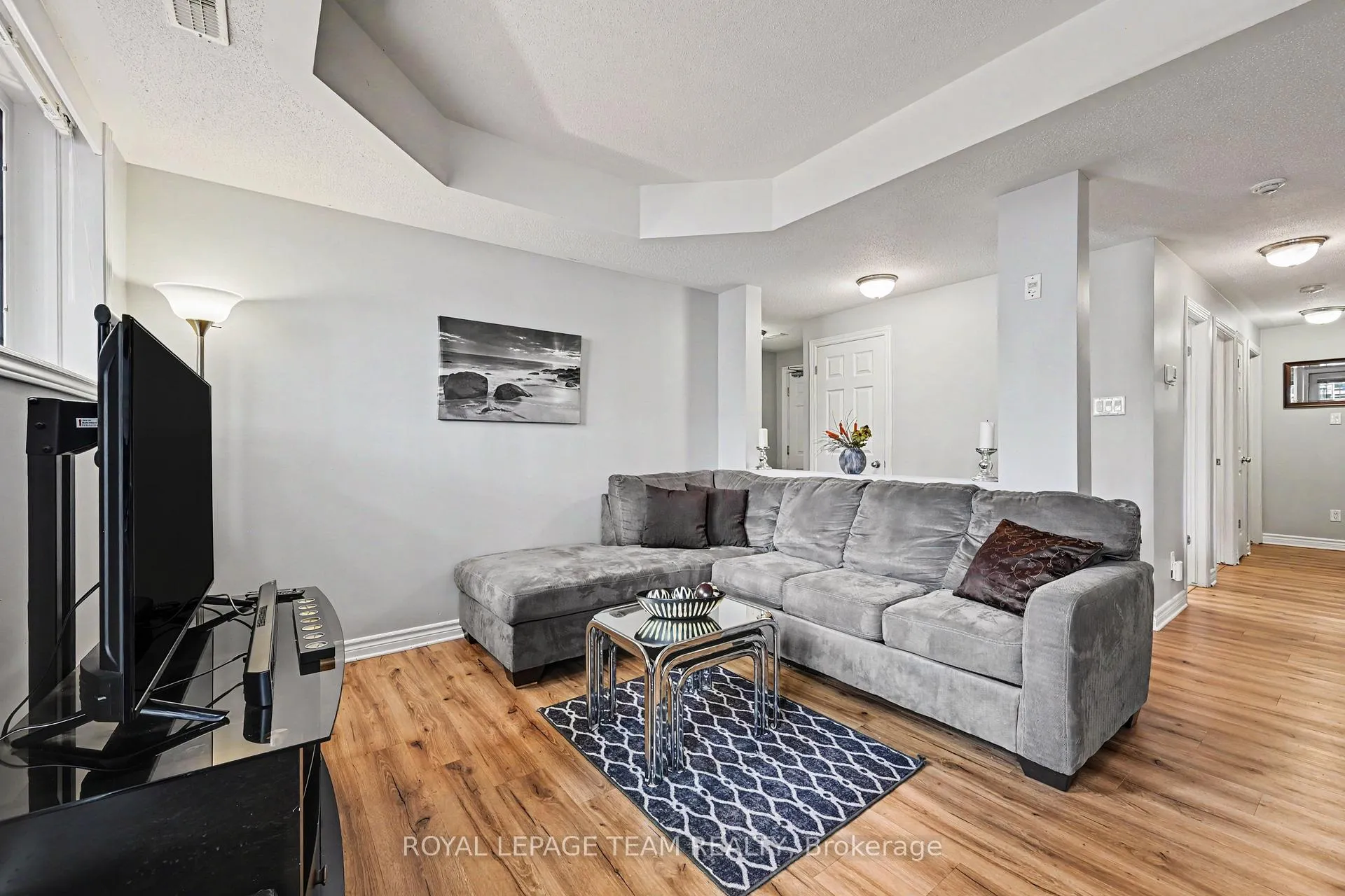 Photo 11 of Unit 1, 304 Paseo Private, Ottawa, Centrepointe — HOMEH