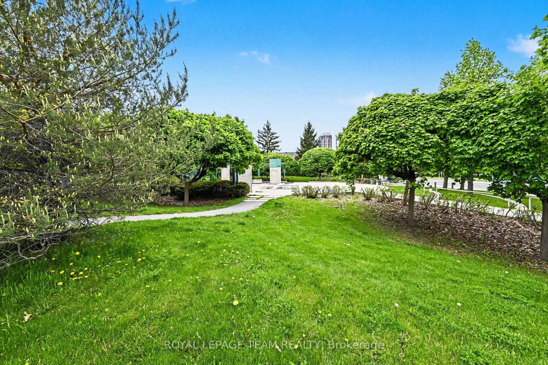 Photo 19 of Unit 1, 304 Paseo Private, Ottawa, Centrepointe — HOMEH