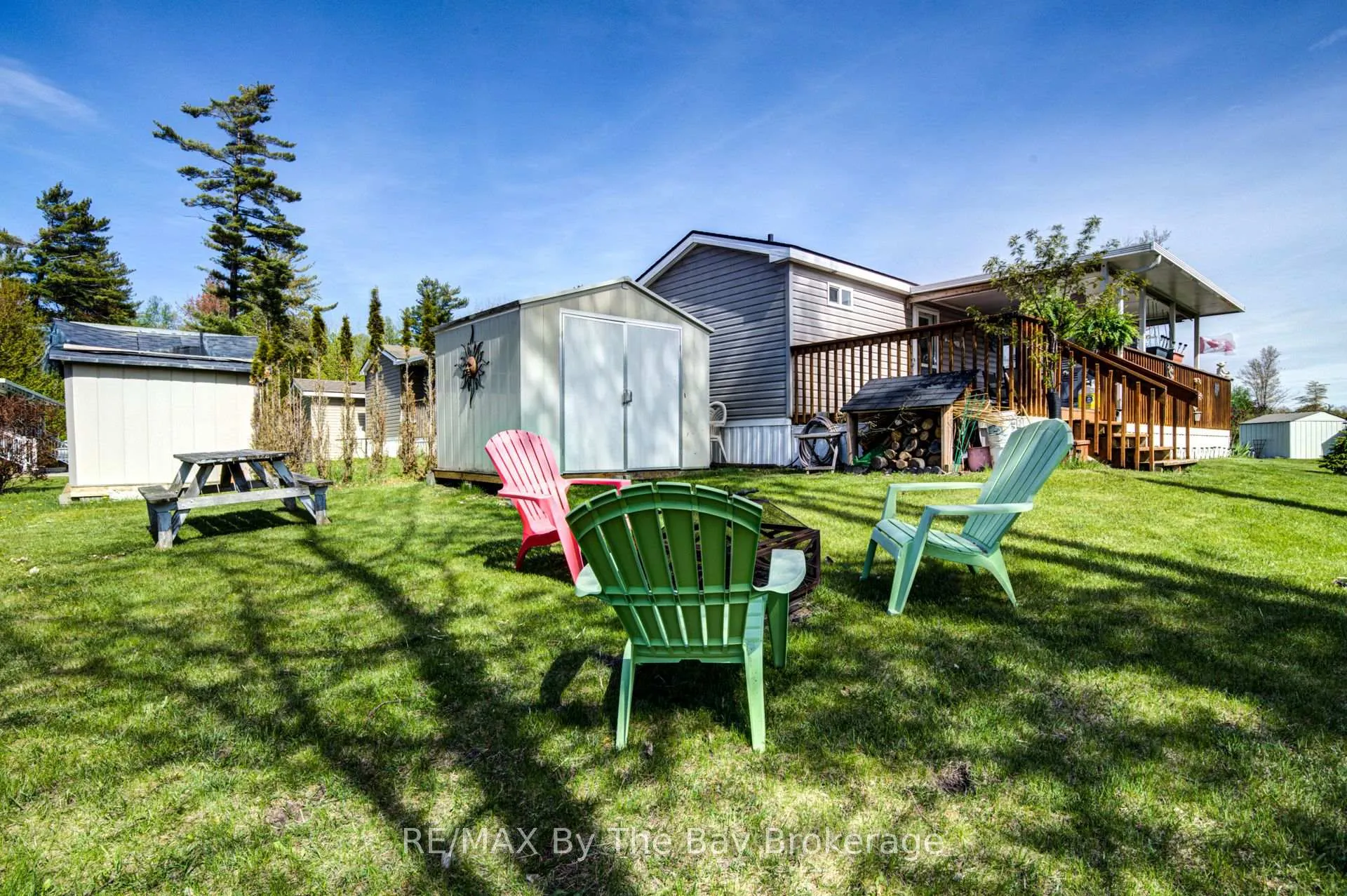 Photo 25 of 14 Kenora Trail, Wasaga Beach — HOMEH