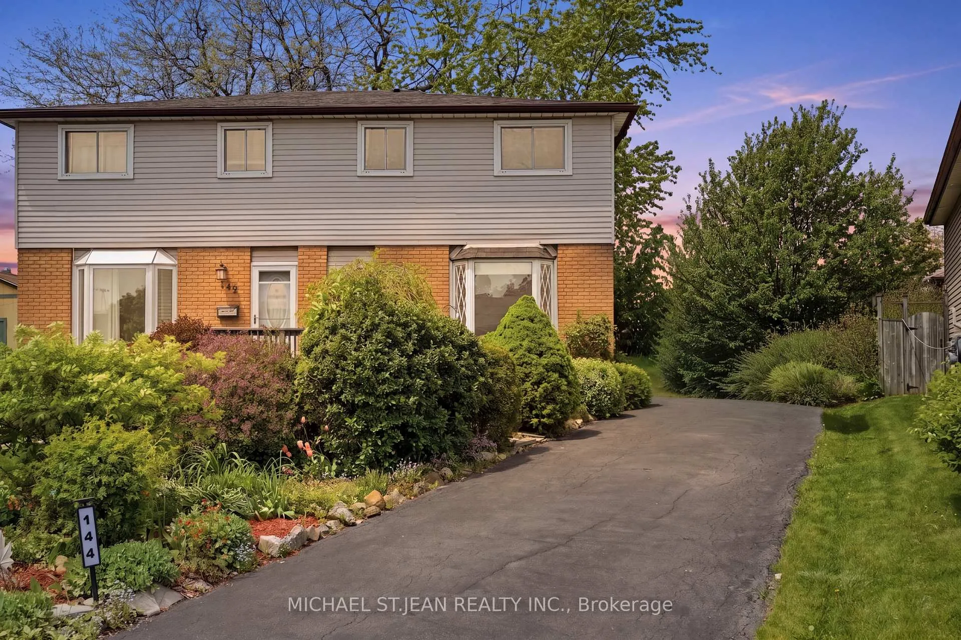 Photo 1 of 144 Bellingham Drive, Hamilton, Lawfield — HOMEH