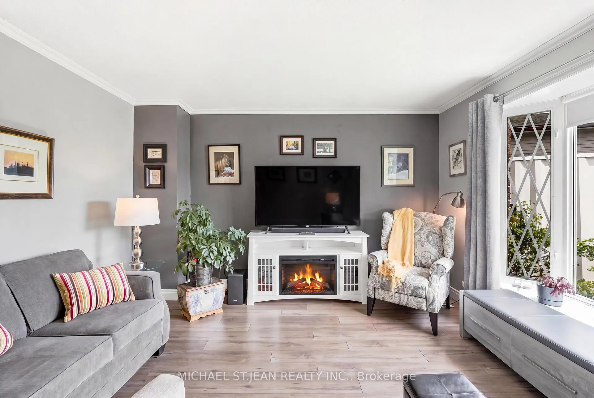Photo 8 of 144 Bellingham Drive, Hamilton, Lawfield — HOMEH