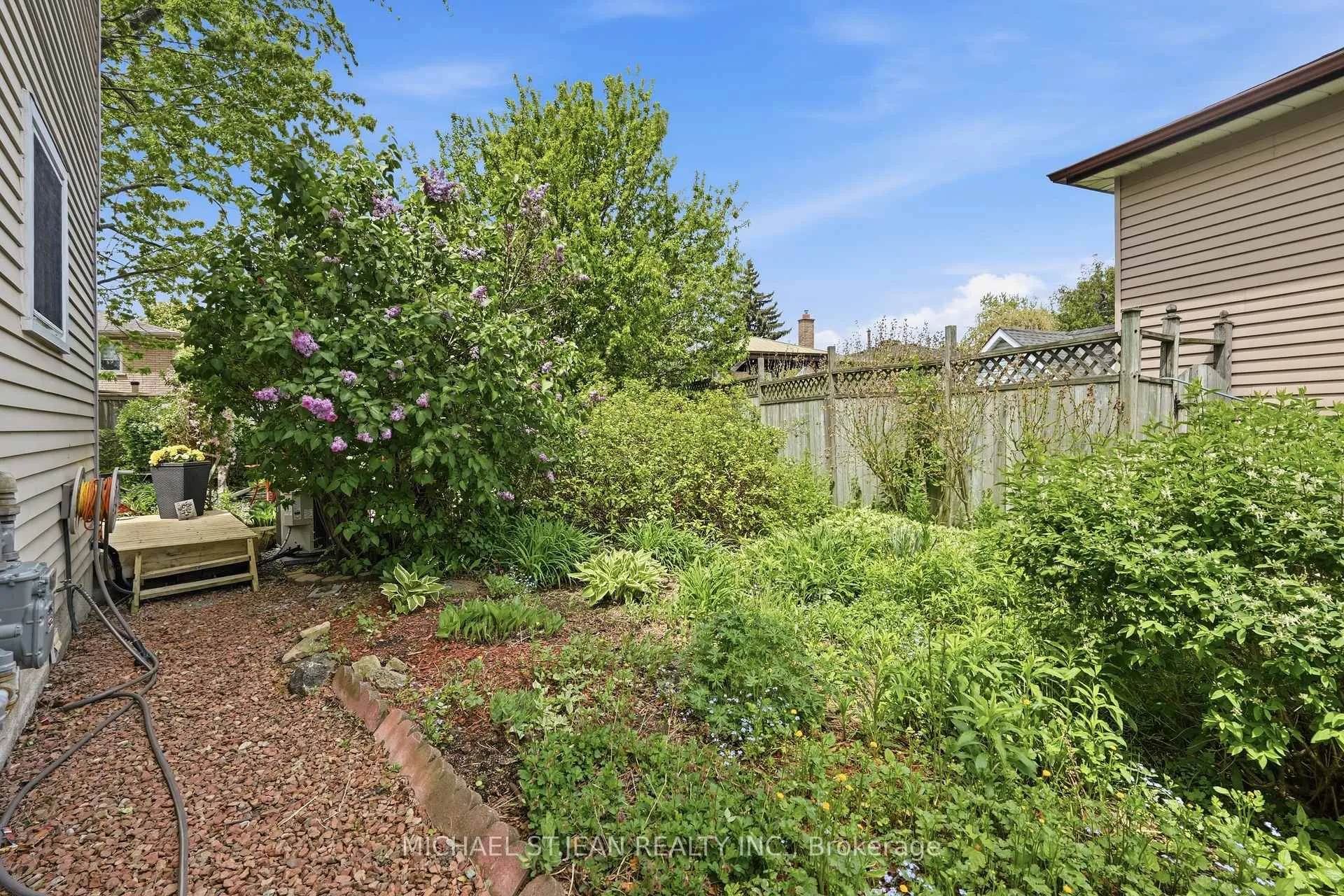 Photo 36 of 144 Bellingham Drive, Hamilton, Lawfield — HOMEH
