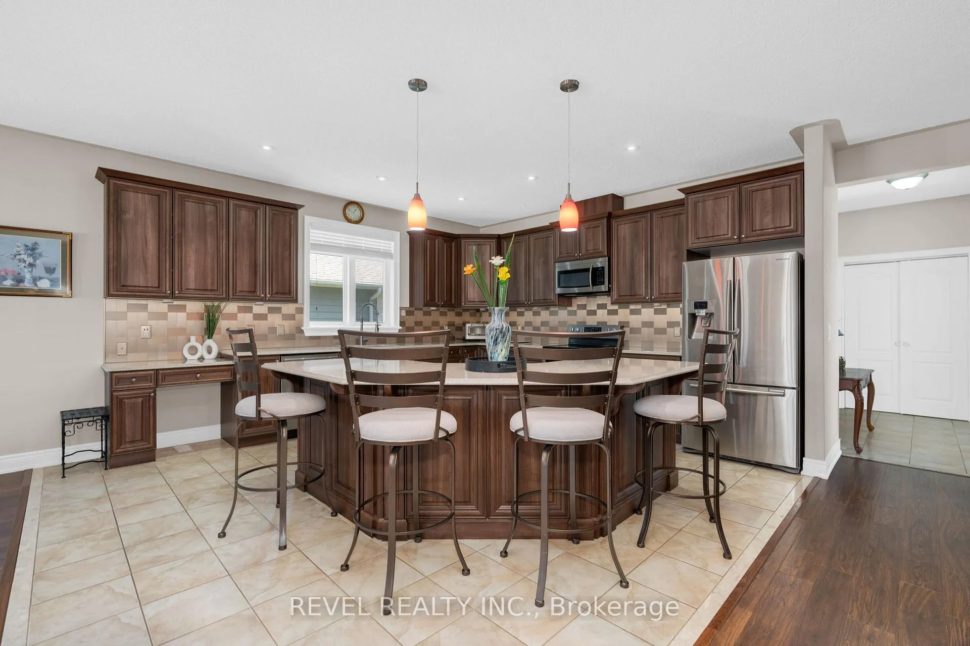 Photo 7 of 3123 Stone Ridge Boulevard, Orillia — HOMEH