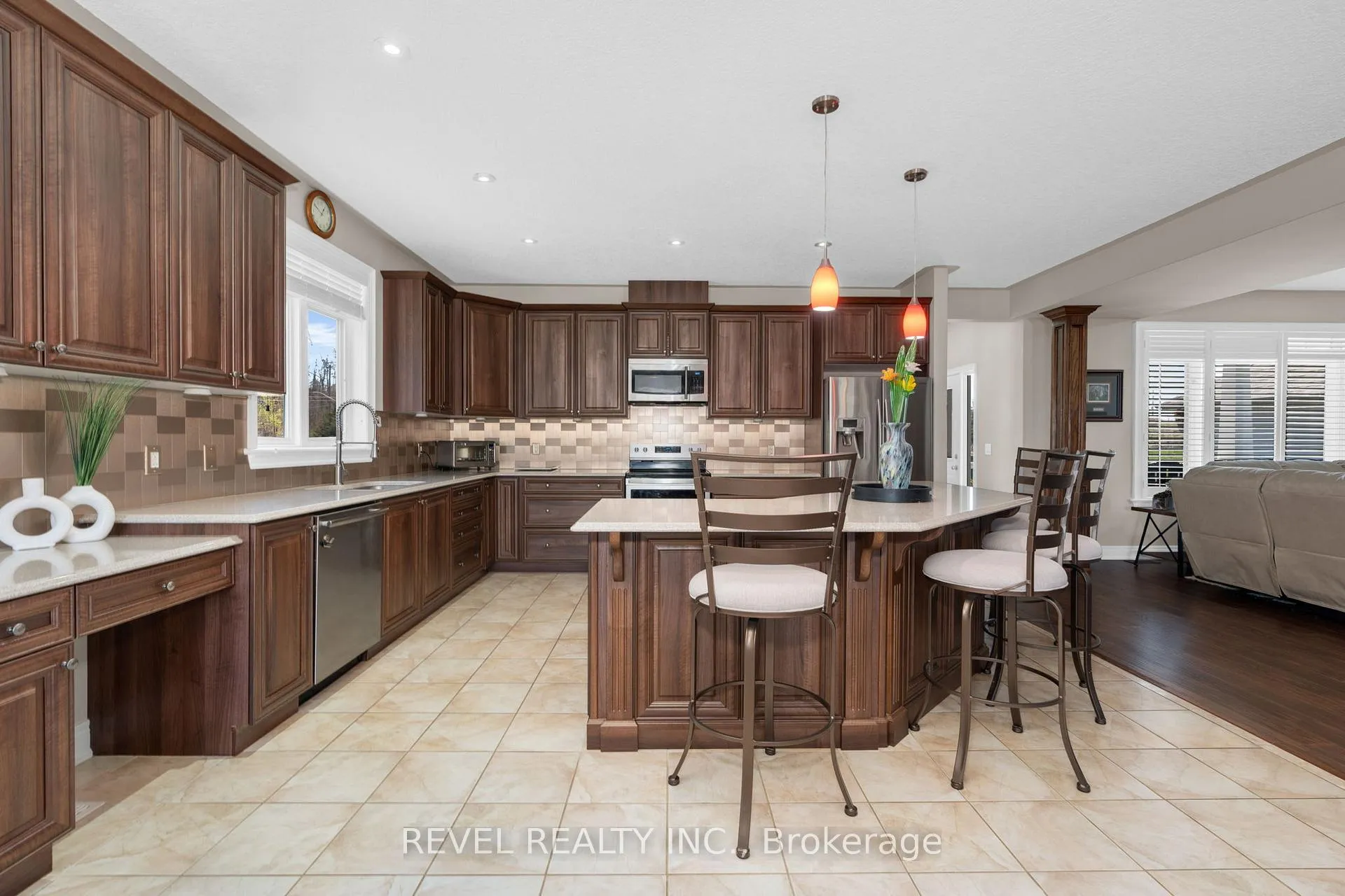 Photo 8 of 3123 Stone Ridge Boulevard, Orillia — HOMEH