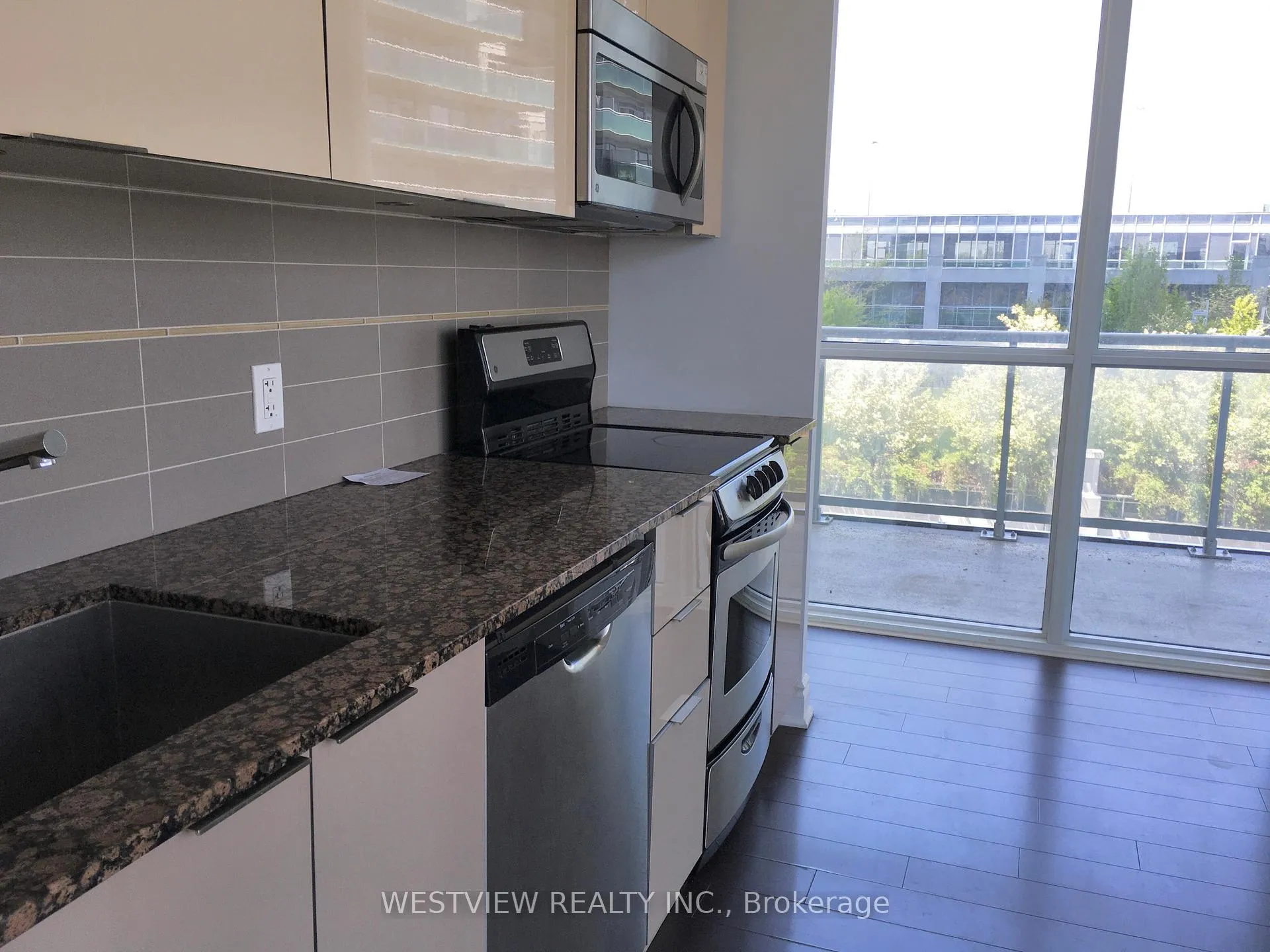 Photo 10 of Unit 431, 80 Marine Parade Drive, Etobicoke, Mimico — HOMEH