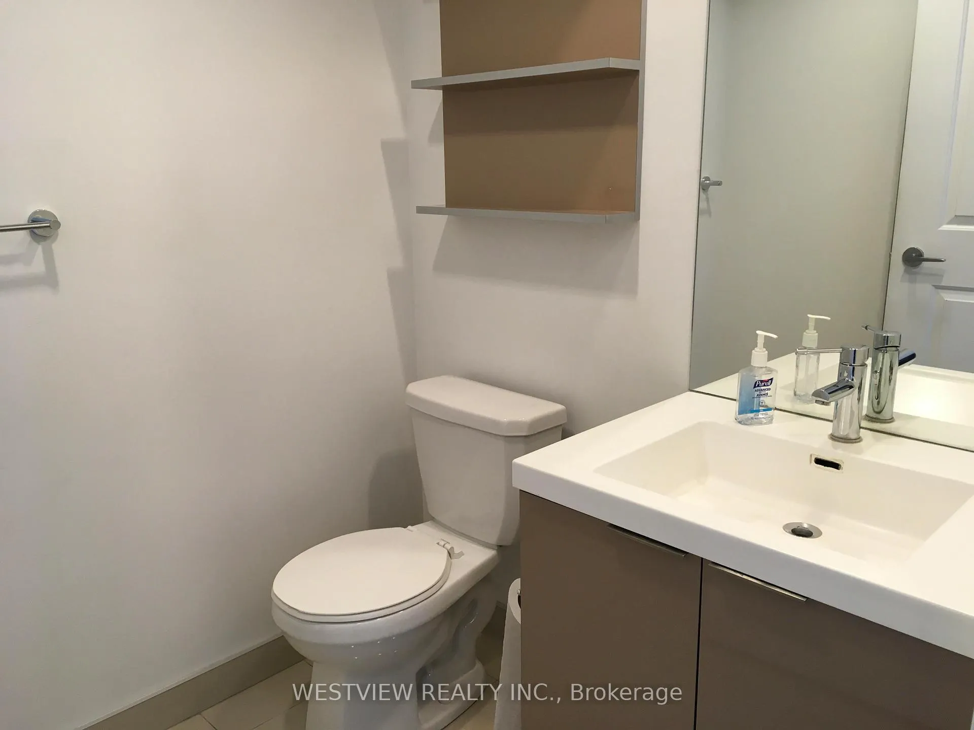 Photo 13 of Unit 431, 80 Marine Parade Drive, Etobicoke, Mimico — HOMEH