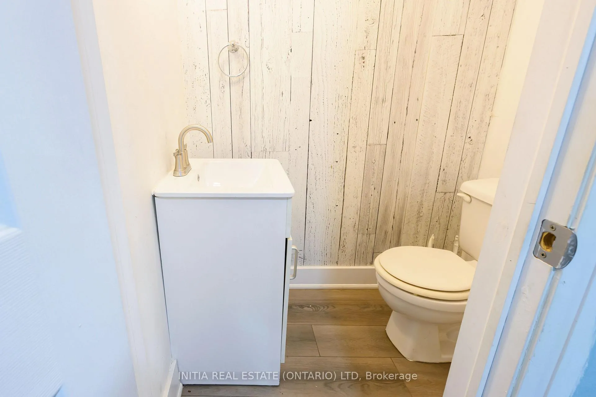 Photo 6 of 28 Chiddington Gate S, London, South R — HOMEH