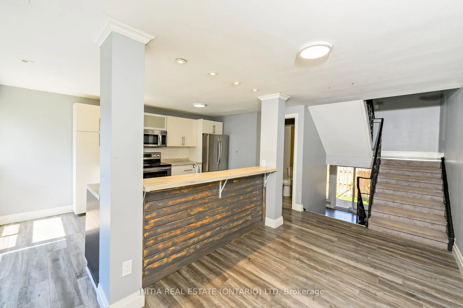 Photo 16 of 28 Chiddington Gate S, London, South R — HOMEH